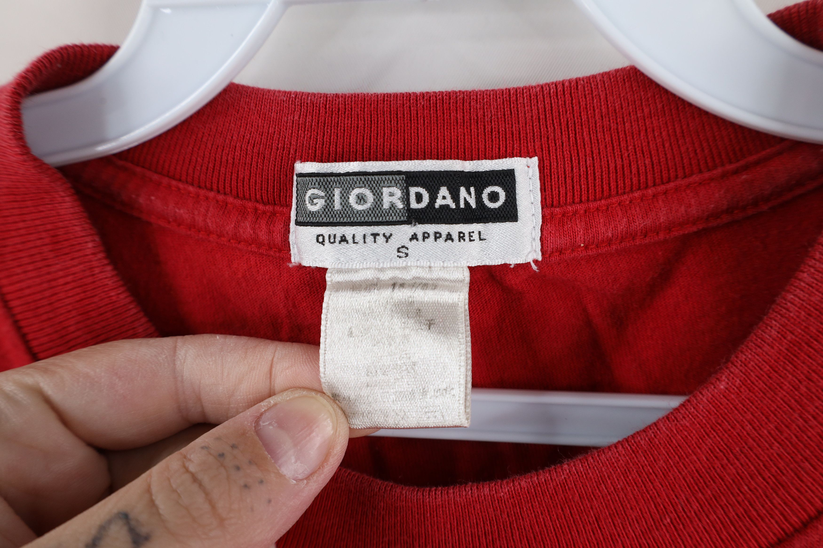 Vintage Vintage 90s Streetwear Out Giordano Short Sleeve T-Shirt Size US S / EU 44-46 / 1 - 5 Thumbnail