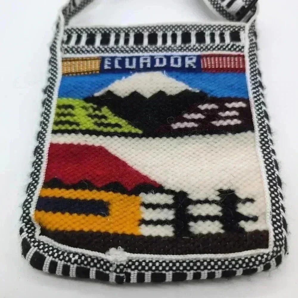 Vintage Ecuador Souvenir Purse woven mountain scene Size ONE SIZE - 4 Thumbnail