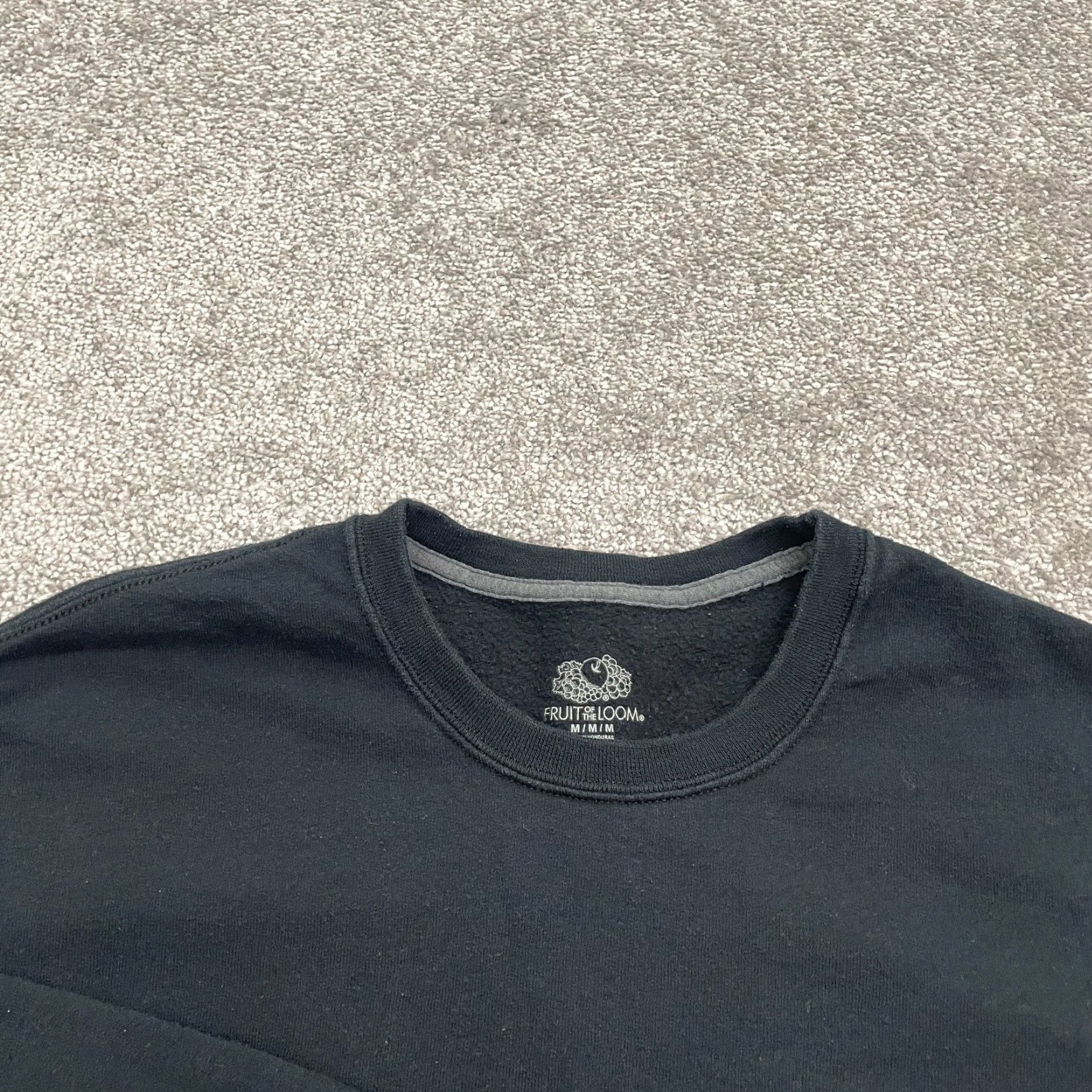 Fruit Of The Loom Fruit Of The Loom Sweatshirt Mens M Black Crew Neck Pullover Fleece Size US M / EU 48-50 / 2 - 3 Thumbnail