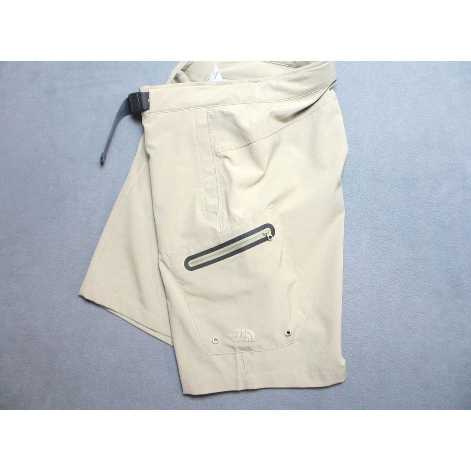 The North Face The North Face Mens Shorts 30 Beige Stretch Belted Cargo Lightweight Outdoor Hiking Regular Inseam 10in Pockets Quick Dry Size US 30 / EU 46 - 2 Thumbnail