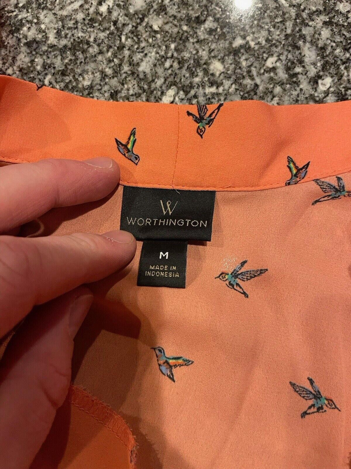 Designer Worthington Womens Sz M Rose Humming Bird Pattern Blouse A4 Size M / US 6-8 / IT 42-44 - 2 Thumbnail