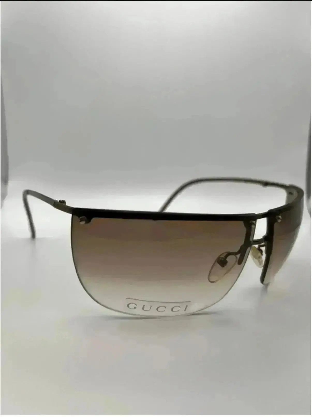 Gucci × Tom Ford × Vintage GUCCI Sunglasses Shield Wrap Rimless Tom Ford Era Vintage Size ONE SIZE - 5 Thumbnail