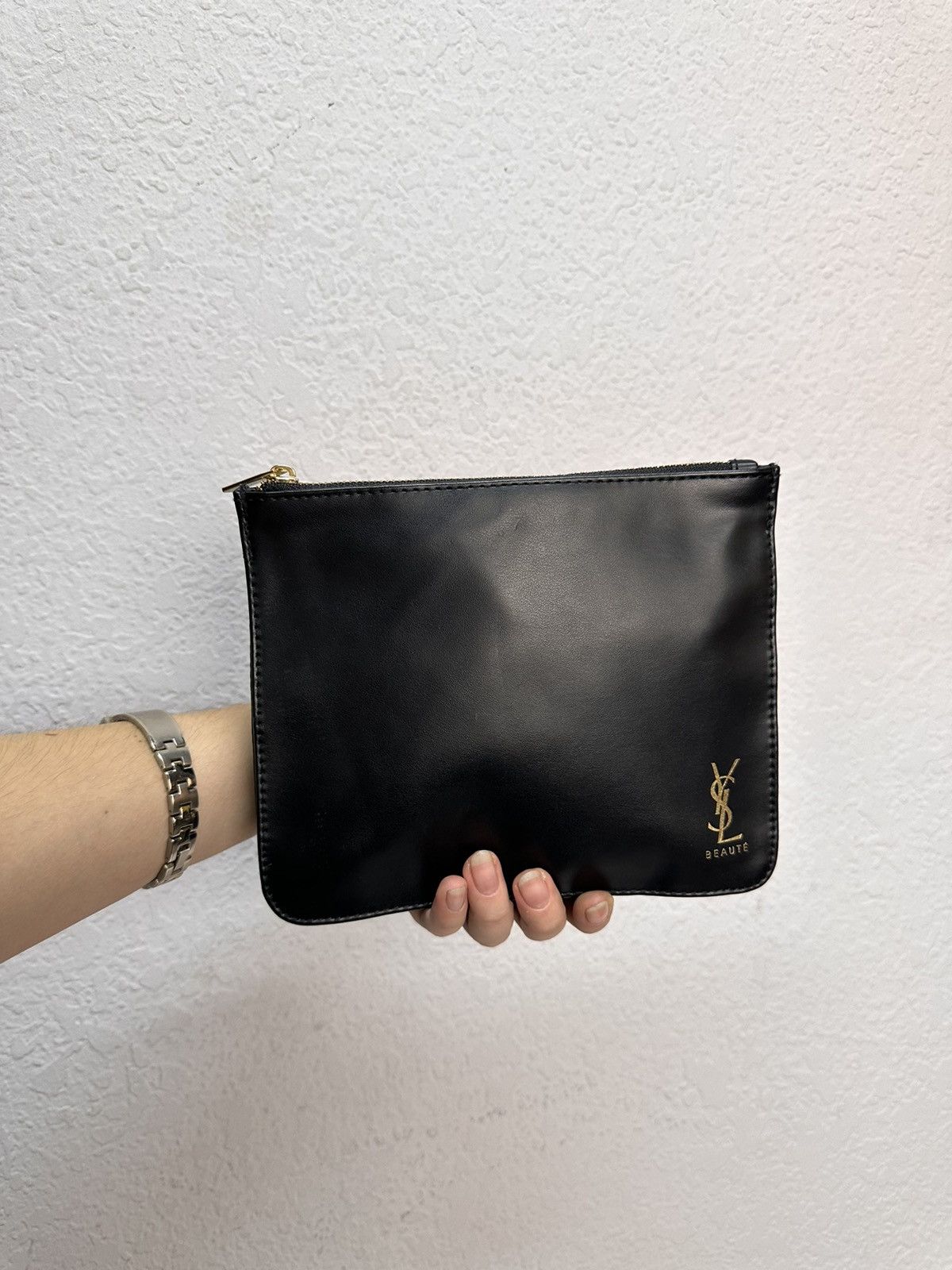 Yves Saint Laurent Yves Saint Laurent Black Leather Clutch Pouch 17x20cm Size ONE SIZE - 2 Thumbnail