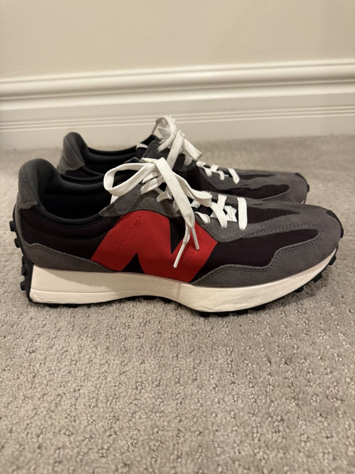 New Balance 327 Size 10.5