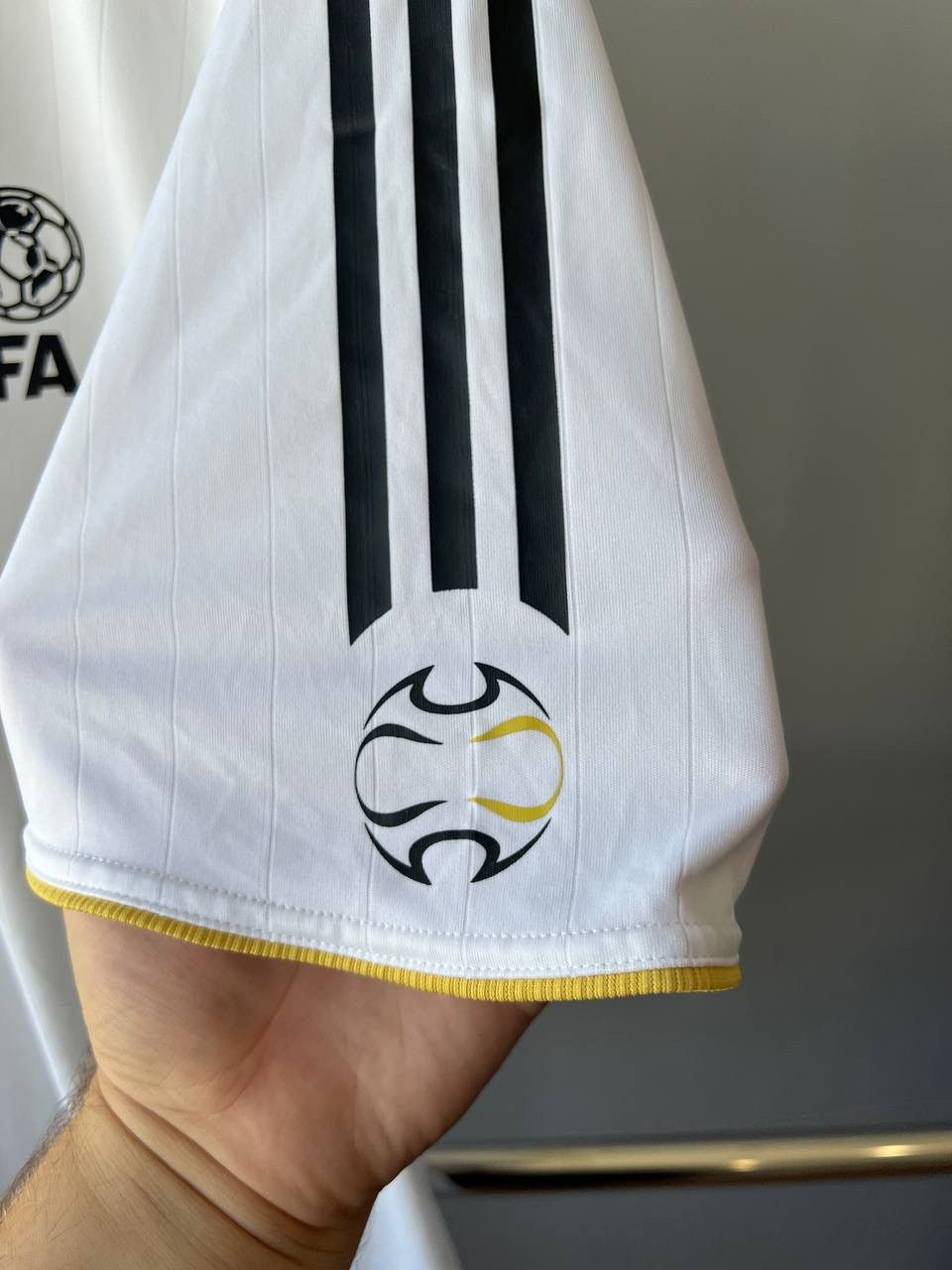 2008 RARE SPECIAL FIFA WORLD STARS #4 MATCH WORN JERSEY XL