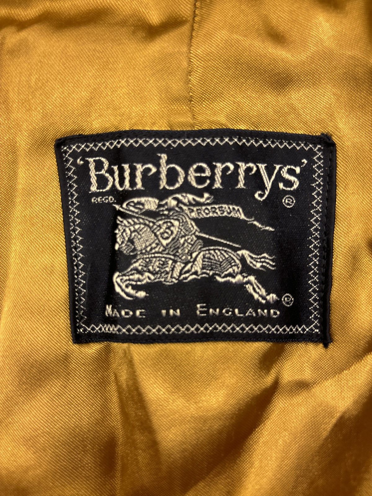 Burberry Burberry trench medium lenghth in size L Size L / US 10 / IT 46 - 17 Thumbnail