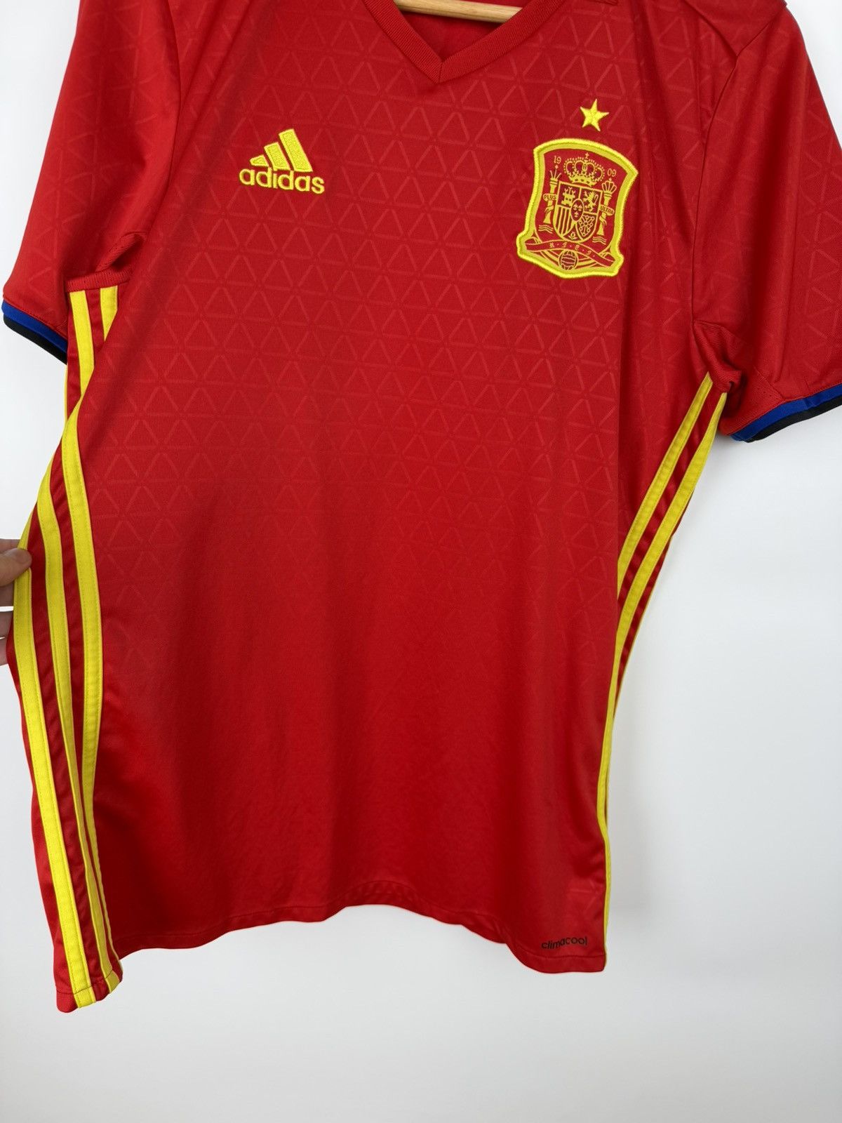 Adidas Adidas Spain 2015 football jersey Size US M / EU 48-50 / 2 - 7 Thumbnail