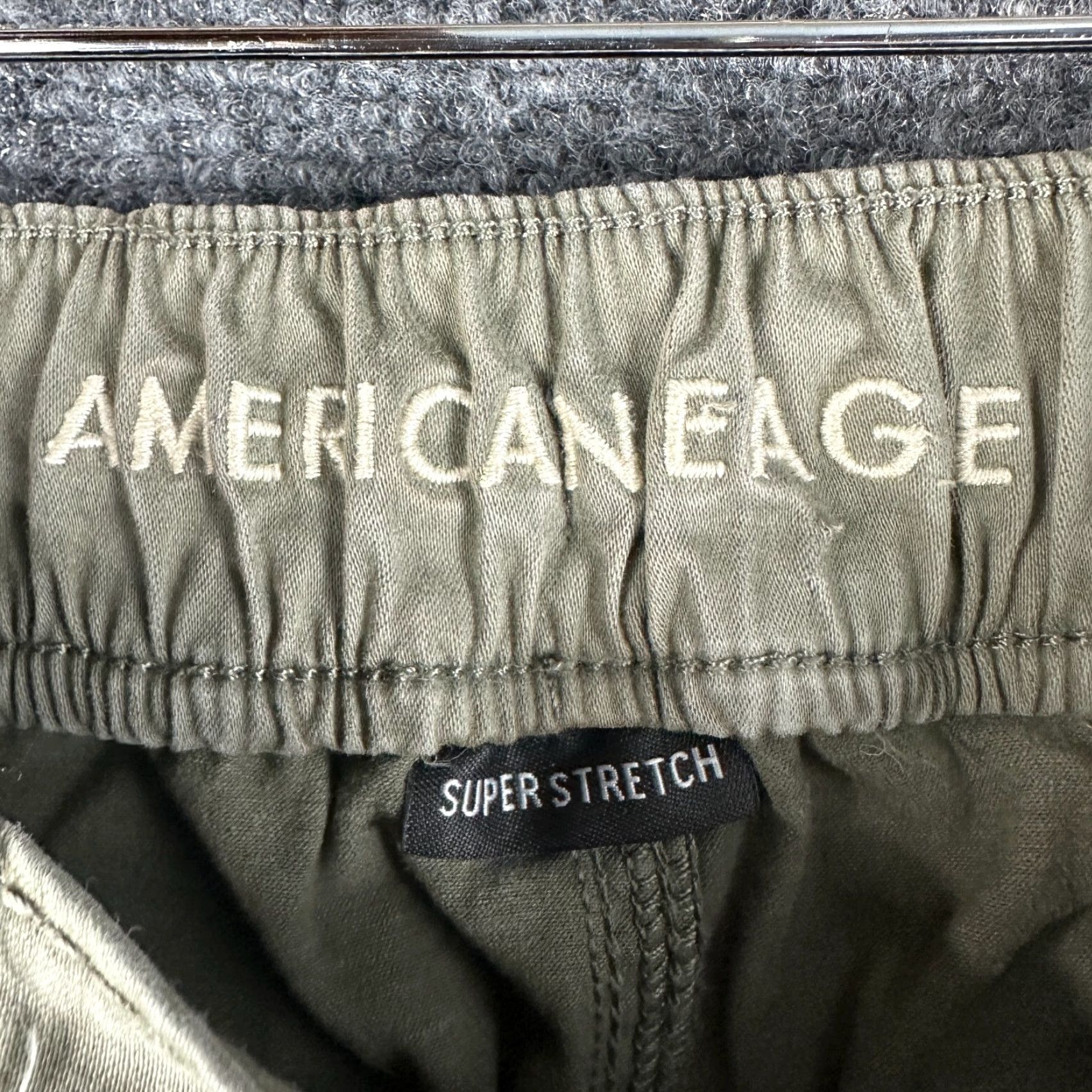 American Eagle Outfitters VINTAGE American Eagle Pants Womens 0 Khaki Green Cotton Stretch Tapered Leg Pockets Size 25" / US 0 / IT 36 - 4 Thumbnail