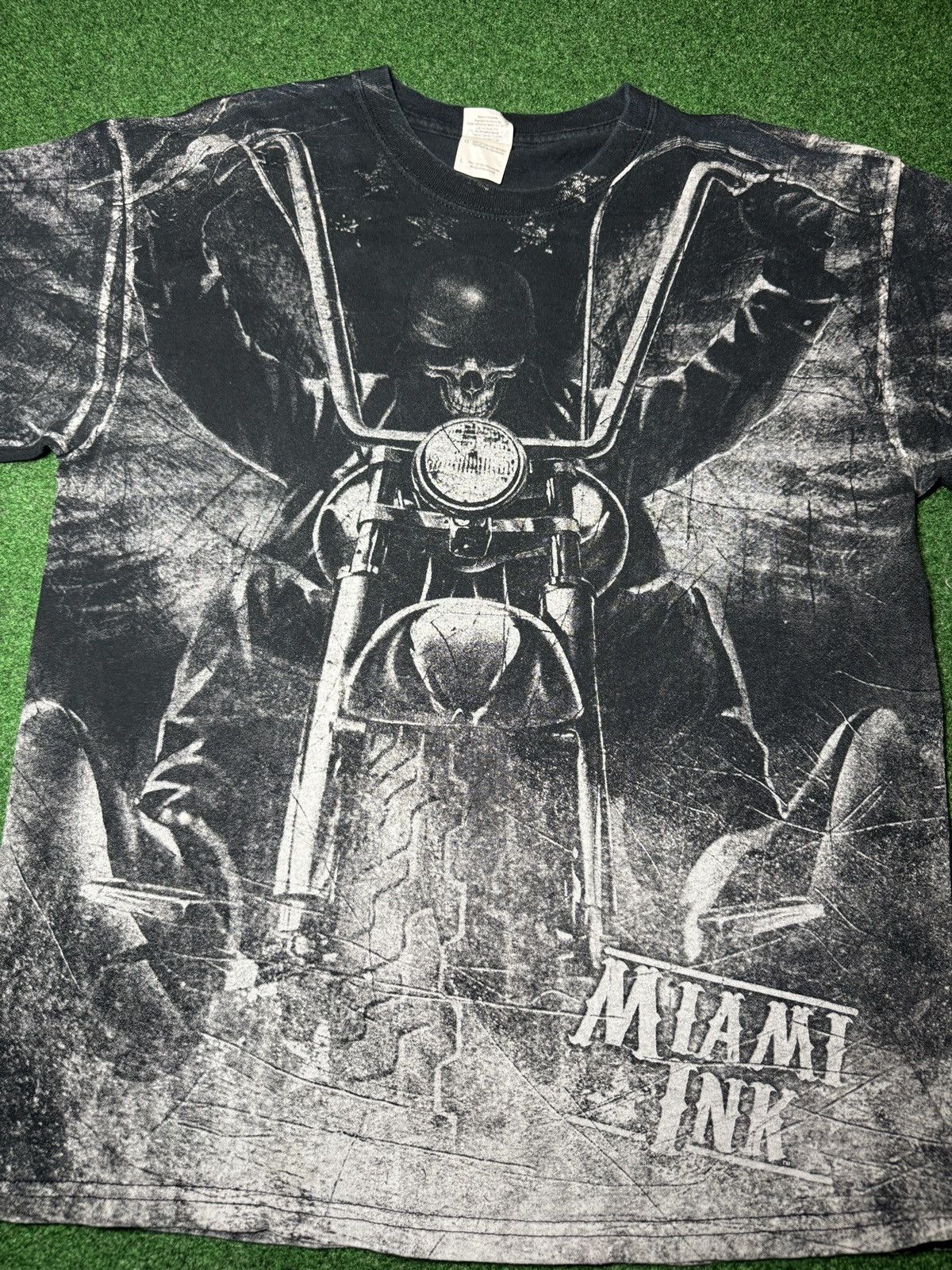 Vintage Vintage Y2K Miami Ink Biker Grunge Large Skull T Shirt Size US L / EU 52-54 / 3 - 2 Thumbnail