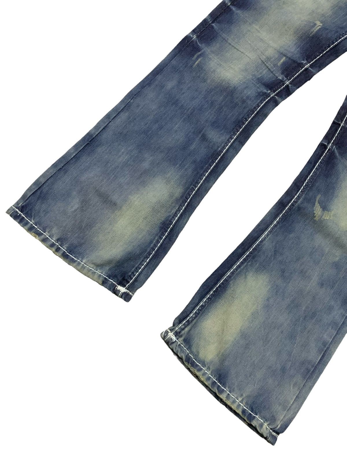 True Religion True Religion Billy Giant Big T Stitch Enzyme Flared Jeans Size US 30 / EU 46 - 7 Thumbnail