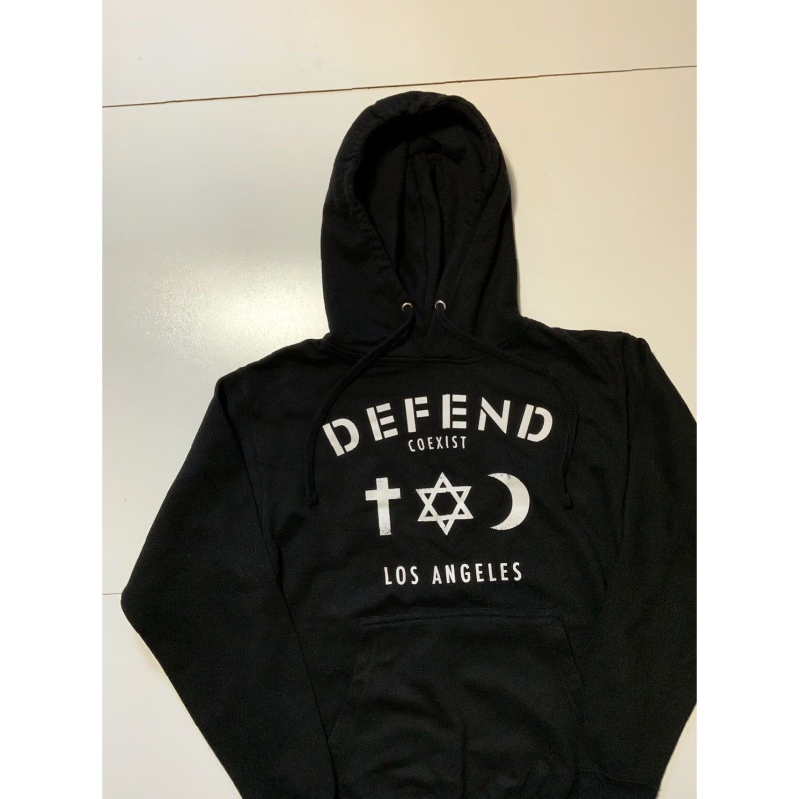 Vintage VINTAGE Defend Paris Coexist Los Angeles Black Fleece Graphic Pullover Hoodie XS Men Size US XS / EU 42 / 0 - 3 Thumbnail