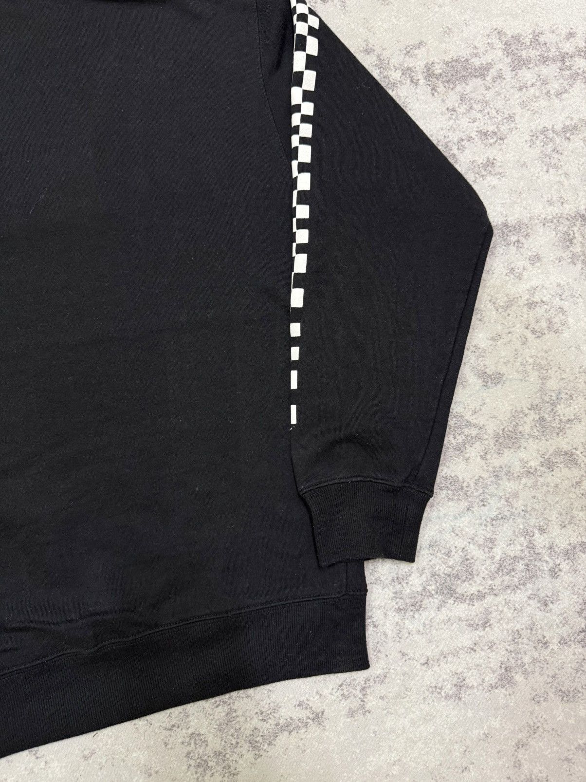 Airwalk Vintage Airwalk Velvet Logo Chekered Sleeve Graphic Sweat Size US M / EU 48-50 / 2 - 13 Thumbnail