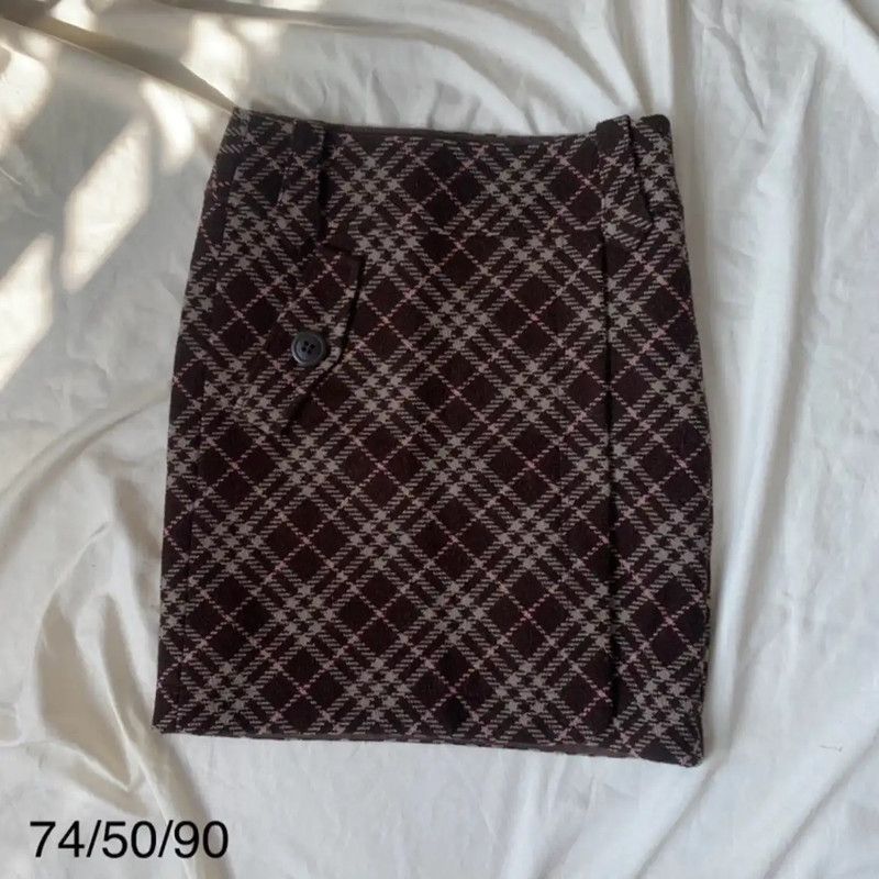 Burberry Burberry Brown Wool Mini Skirt for Women Size 23" - 1 Thumbnail