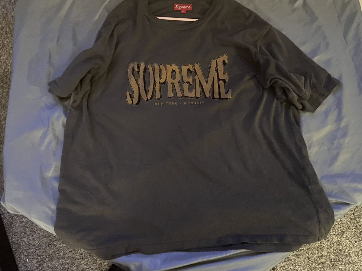 Supreme Supreme t-shirt Size US XXL / EU 58 / 5 - 1 Thumbnail