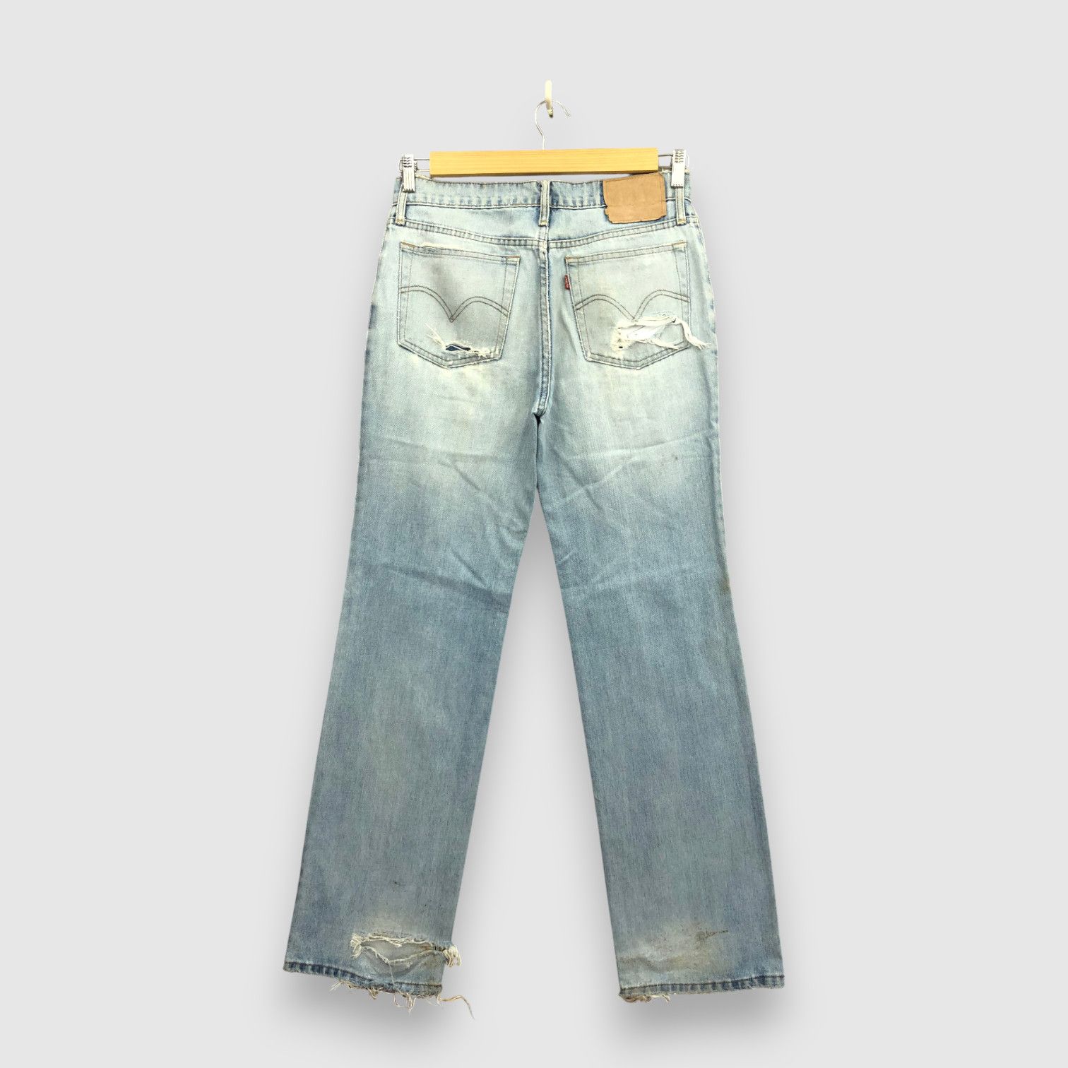 Levi's Vintage Distressed Levi's 505 Light Wash Jeans Faded Denim Size US 30 / EU 46 - 2 Thumbnail