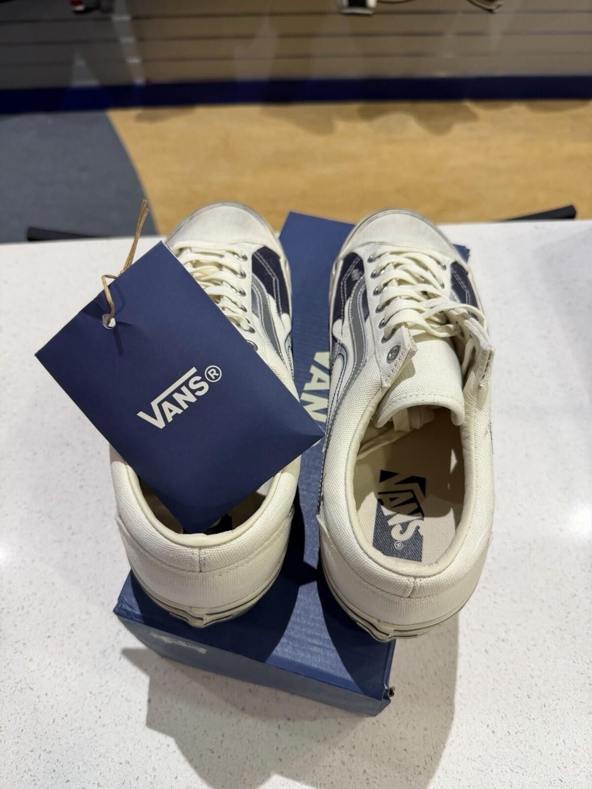 Vans Vans Old Skool 36 Flame Archive Pack Marshmallow (8.5) NEW Size US 8.5 / EU 41-42 - 10 Thumbnail