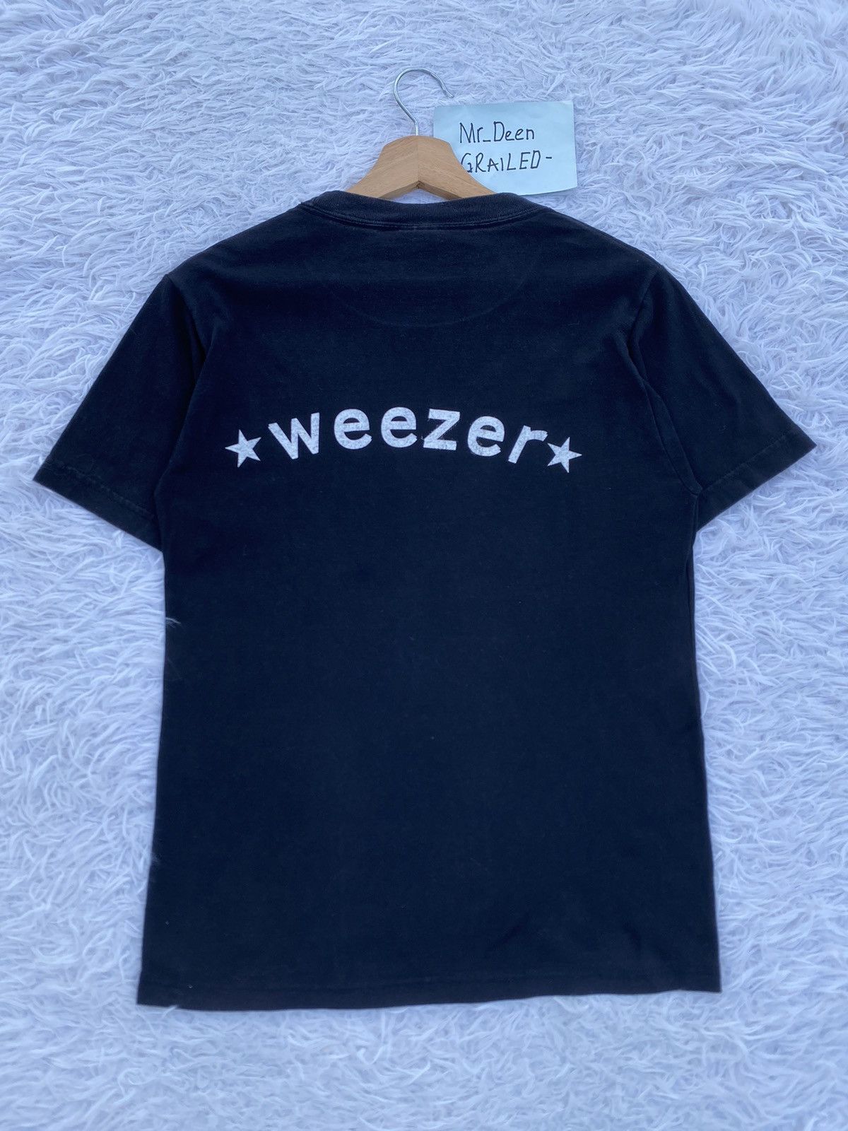 Band Tees Rare Vintage Weezer Band Tees Size US M / EU 48-50 / 2 - 14 Thumbnail