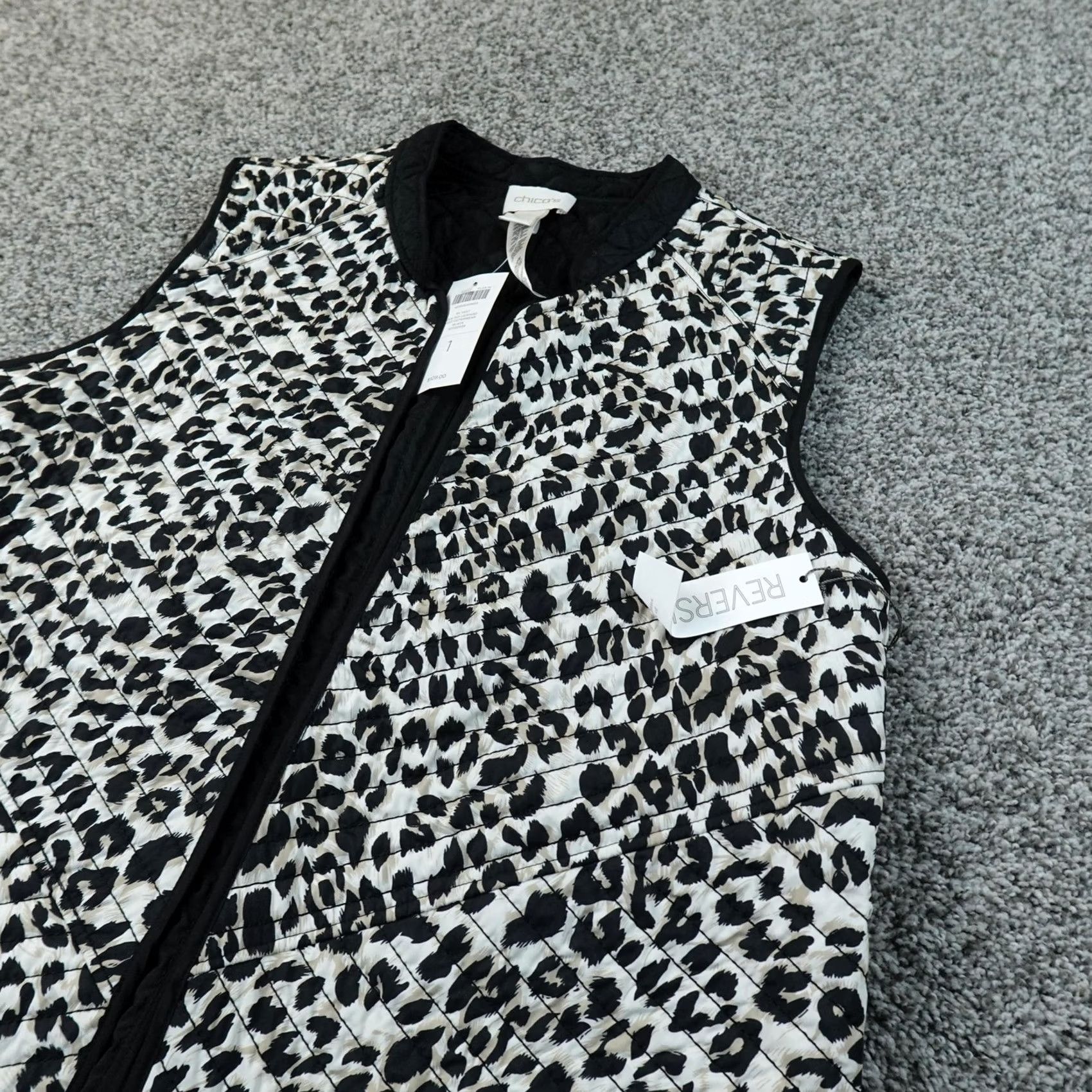 Vintage Chicos Vest Womens Black Leopard Quilted Reversible Puffer Coat Mid Length Zip Insulated Lined Polyester Casual Travel Mens? Size XS / US 0-2 / IT 36-38 - 2 Thumbnail