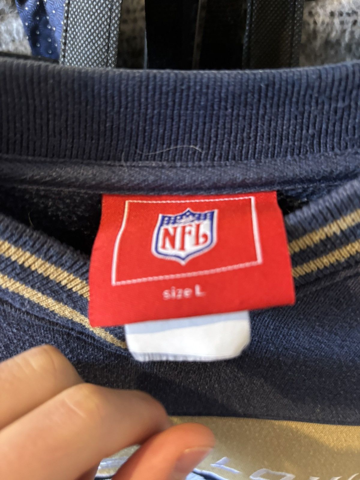 NFL Cropped St louis Rams sweater Size US L / EU 52-54 / 3 - 3 Thumbnail