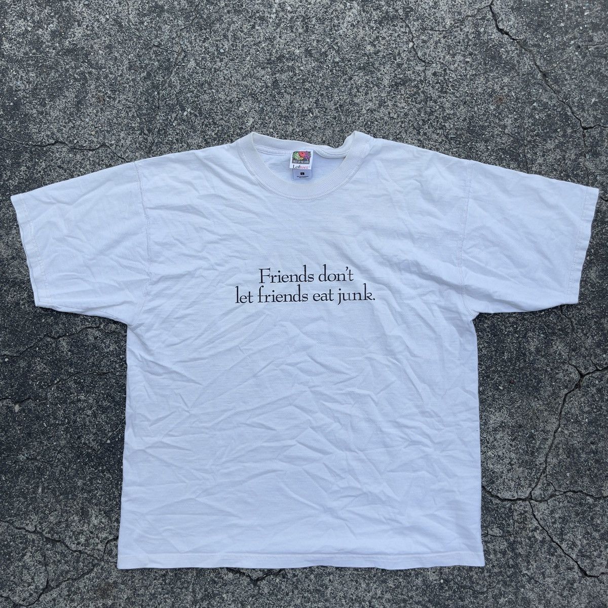 Fruit Of The Loom × Vintage Vintage FRIENDS DONT LET FRIENDS EAT JUNK Shirt Size US L / EU 52-54 / 3 - 1 Thumbnail