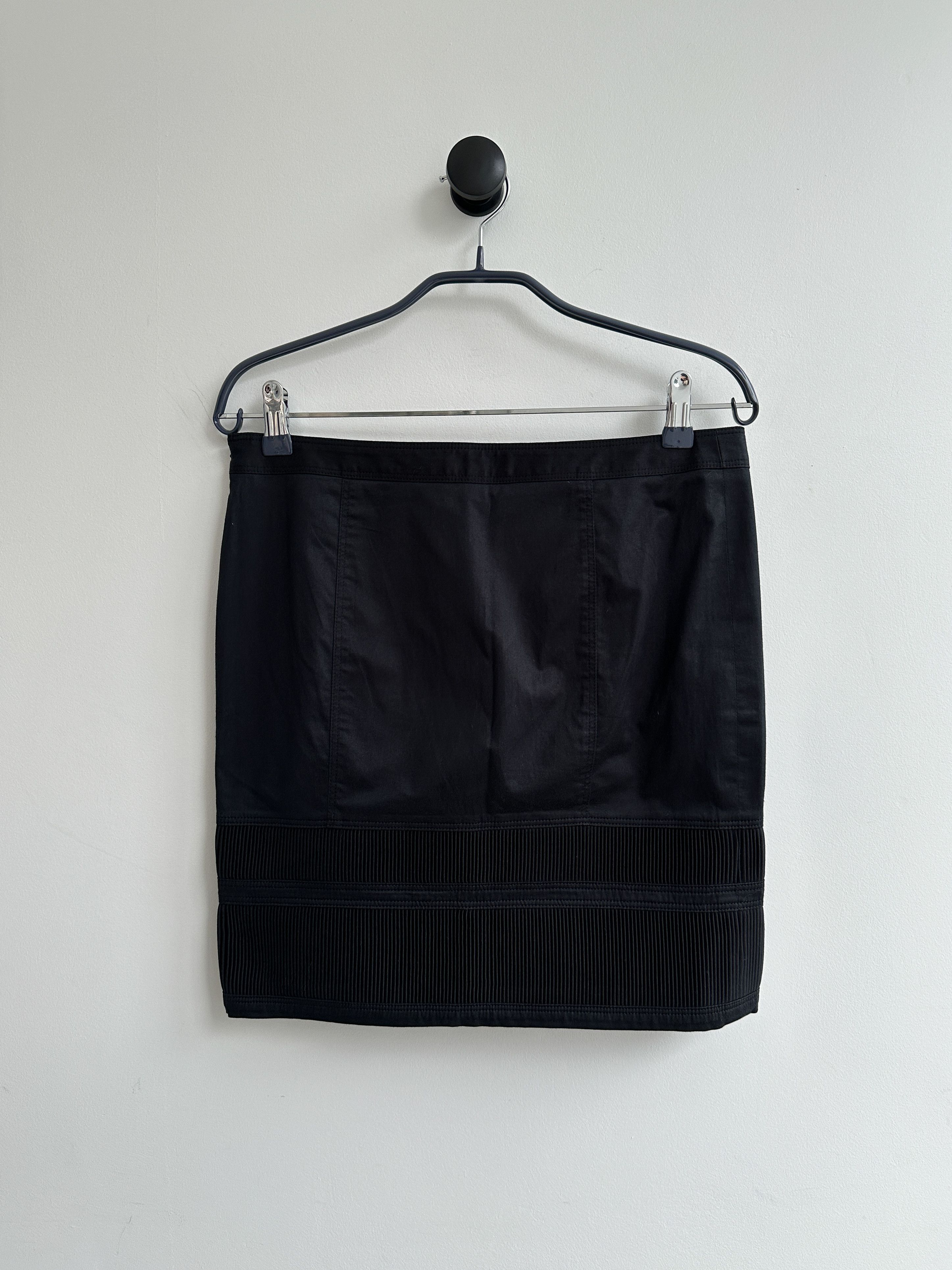 Burberry Burberry Black Mini Skirt Size 27" / US 4 / IT 40 - 9 Thumbnail