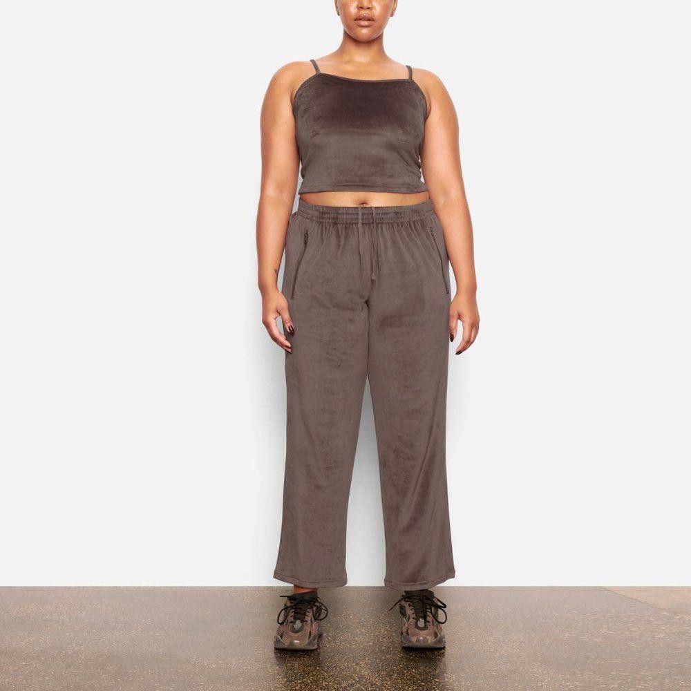 Designer CT1071a NWT SKIMS VELOUR TRACK PANT-AMETHYST 2X, L Size 42" / US 20 - 2 Thumbnail
