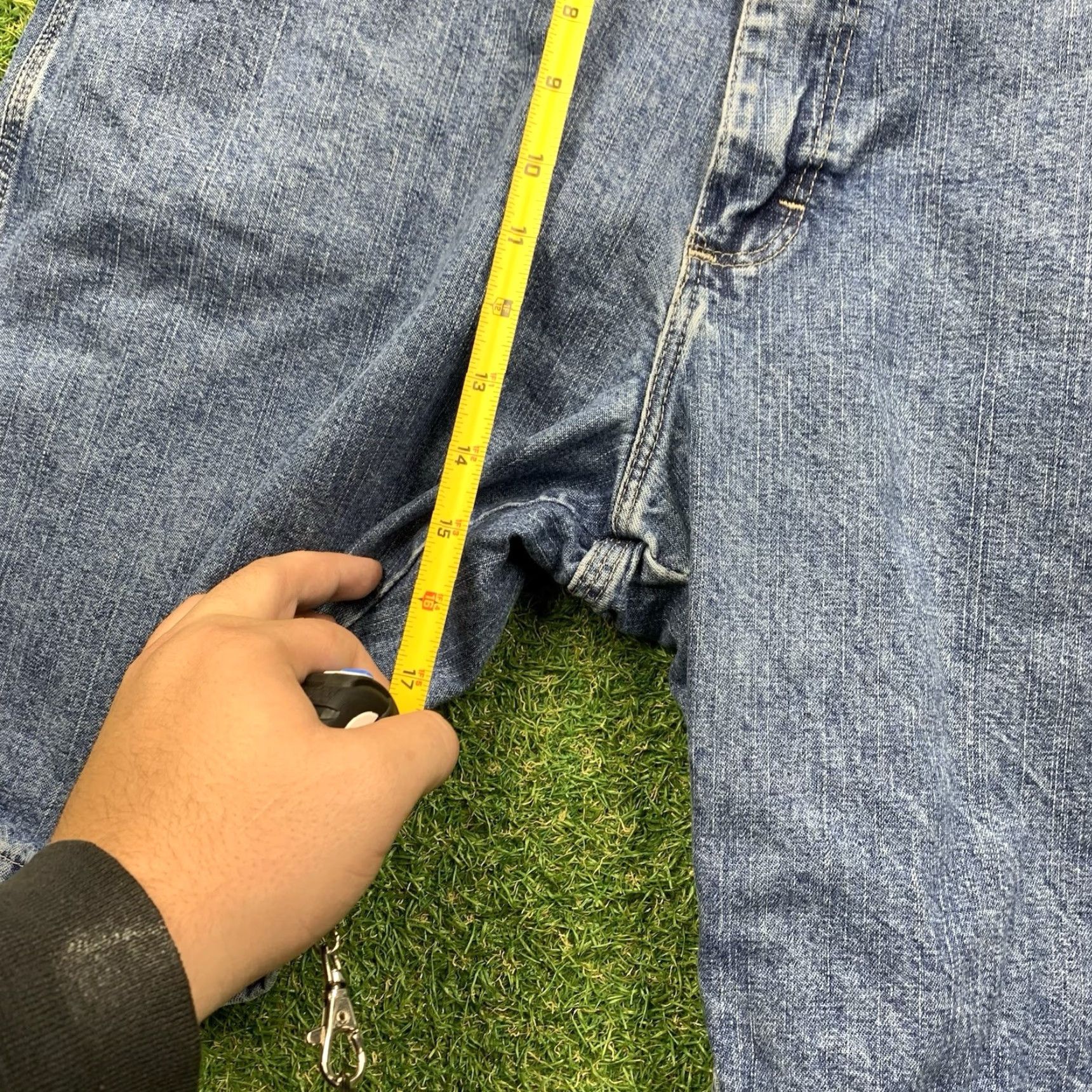 Wrangler VINTAGE Wrangler Carpenter Shorts Mens 36 Blue Denim 90s Classic Baggy Relaxed Mid Rise 5-Pocket Mens Jeans Shorts Size US 36 / EU 52 - 4 Thumbnail