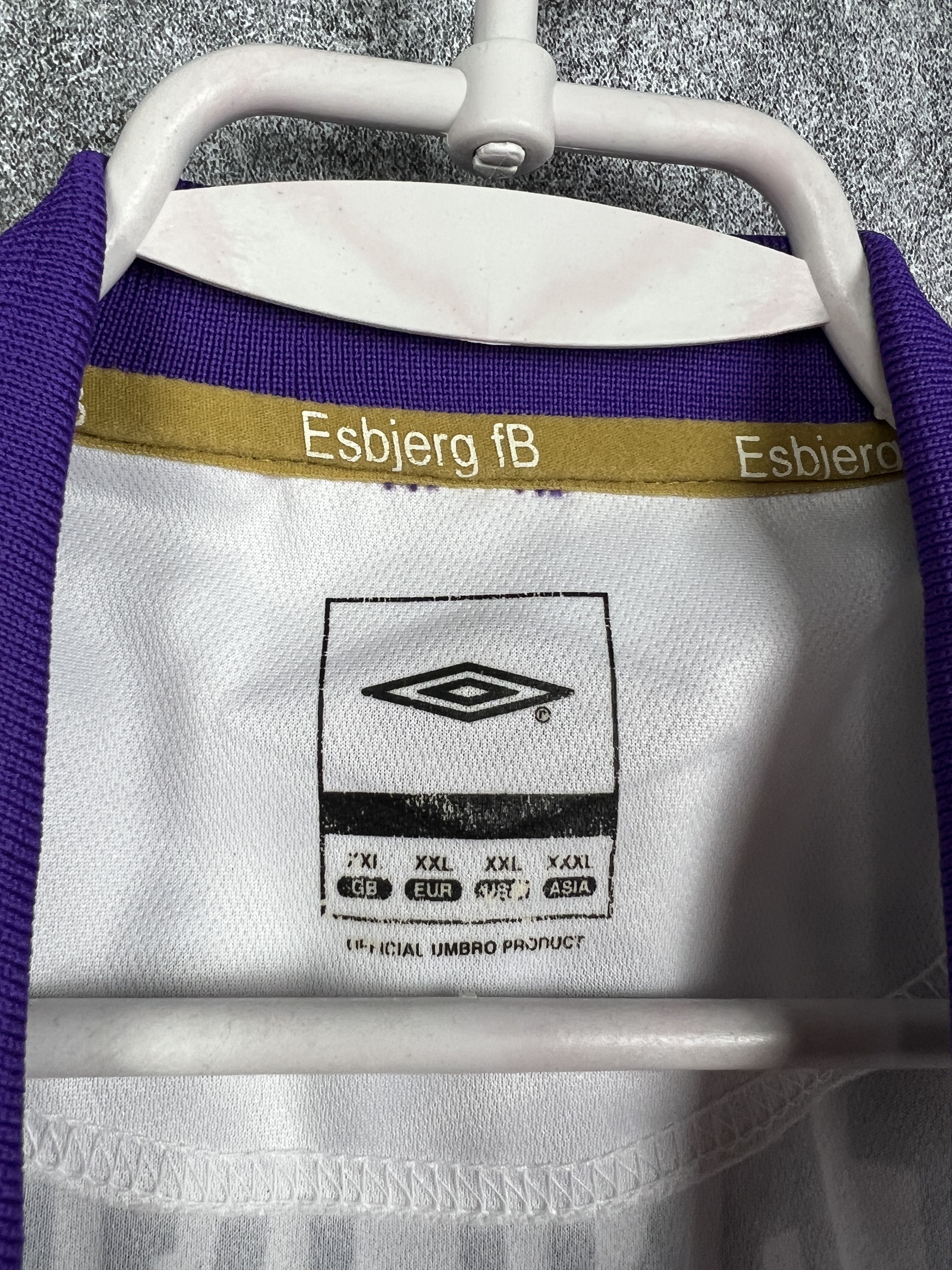 Umbro Esbjerg Away football shirt 2009 Soccer Jersey Trikot Rare Size US XXL / EU 58 / 5 - 6 Thumbnail