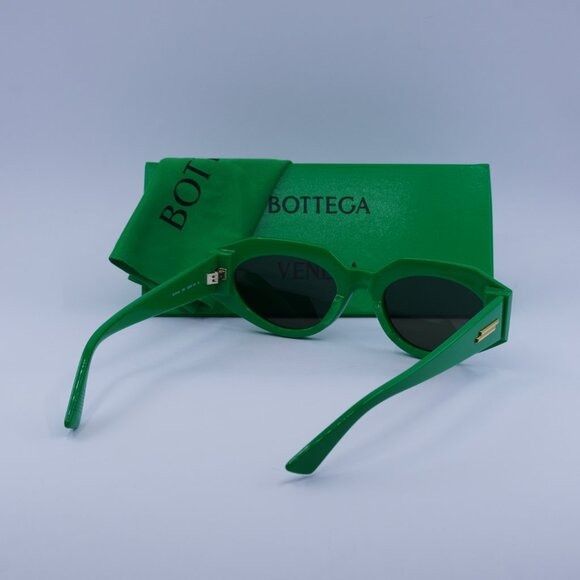 Bottega Veneta Bottega Veneta BV1031S 005 Sunglasses Green Oval Frame Size ONE SIZE - 12 Thumbnail