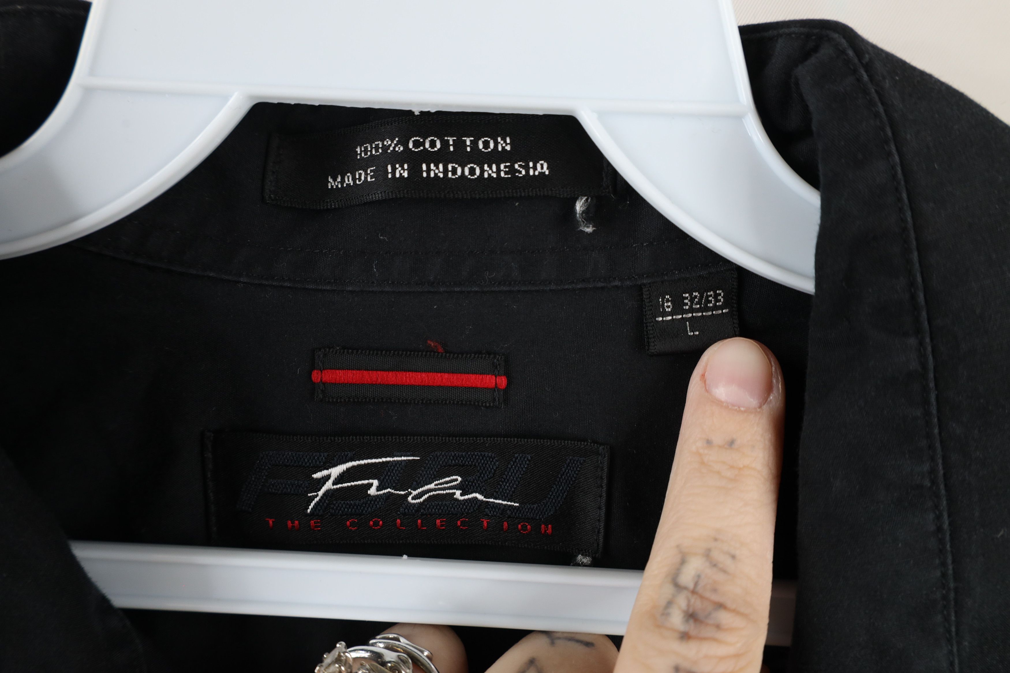 Fubu × Vintage Vintage FUBU Faded Spell Out Script Collared Button Shirt Size US L / EU 52-54 / 3 - 8 Thumbnail