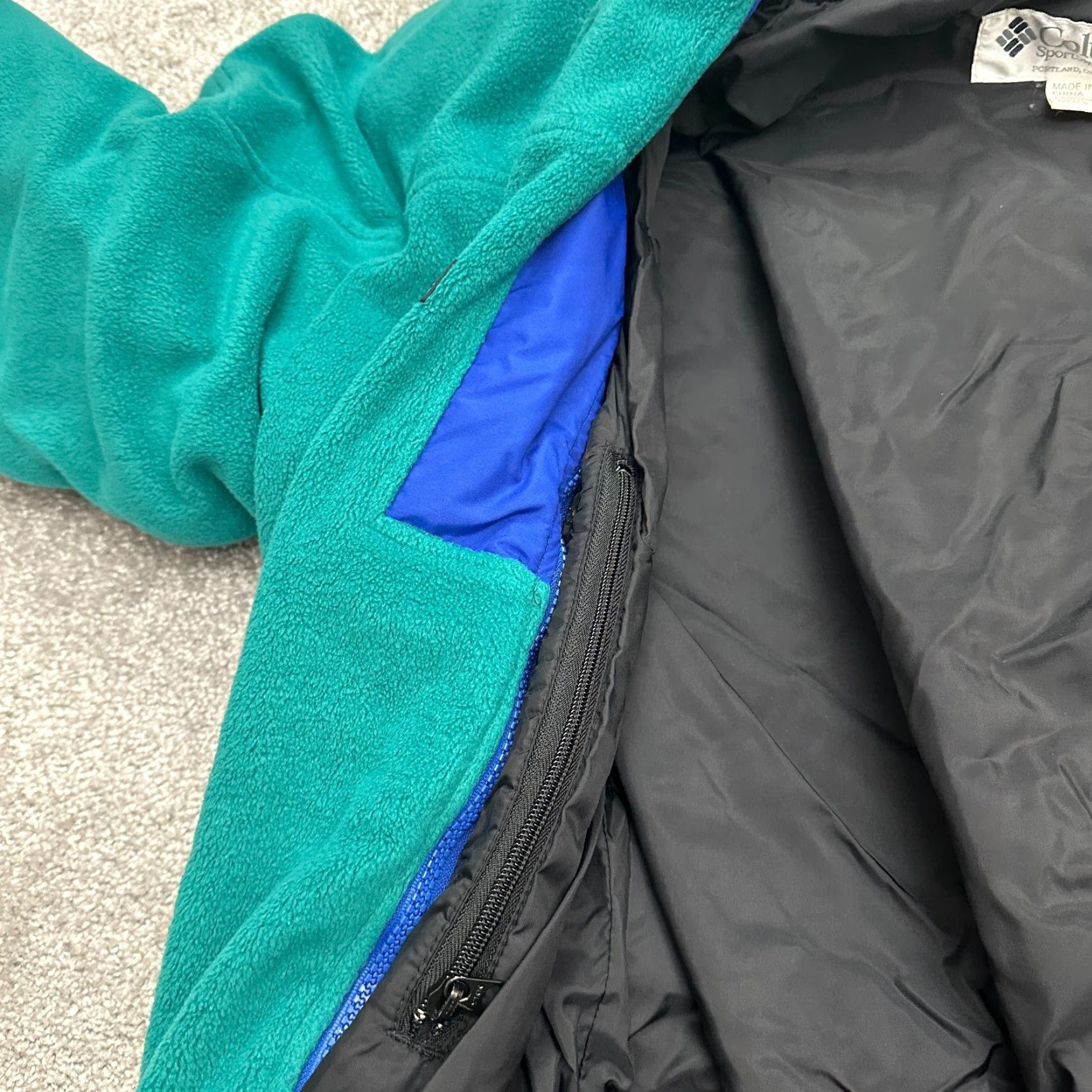 Vintage VINTAGE Columbia Jacket Mens Large Green Full Zip Fleece Lined Collarless Outdoor Casual Size US L / EU 52-54 / 3 - 5 Thumbnail