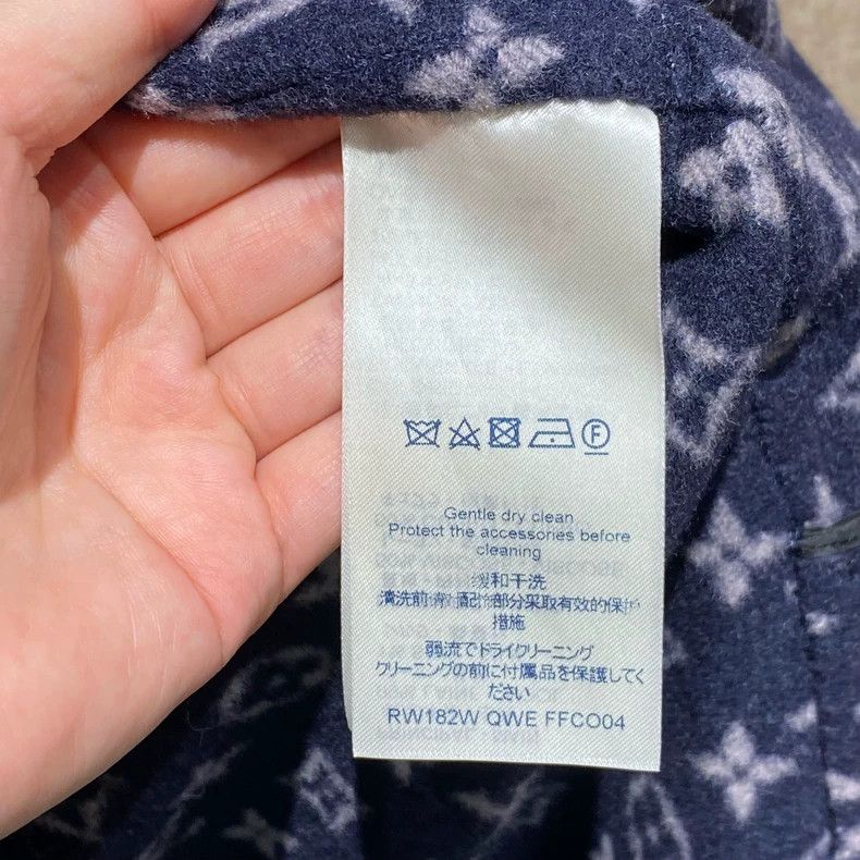 Louis Vuitton Louis Vuitton Blue Patchouli bathrobe coat Size XXS / US 00 / IT 34 - 5 Thumbnail