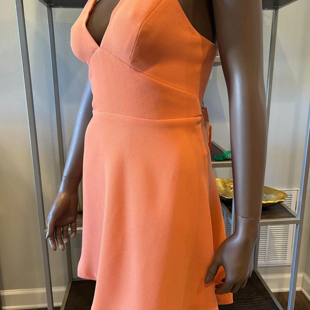 Designer BCBGeneration Plunging Skater Dress in Papaya/Orange Size XS / US 0-2 / IT 36-38 - 4 Thumbnail