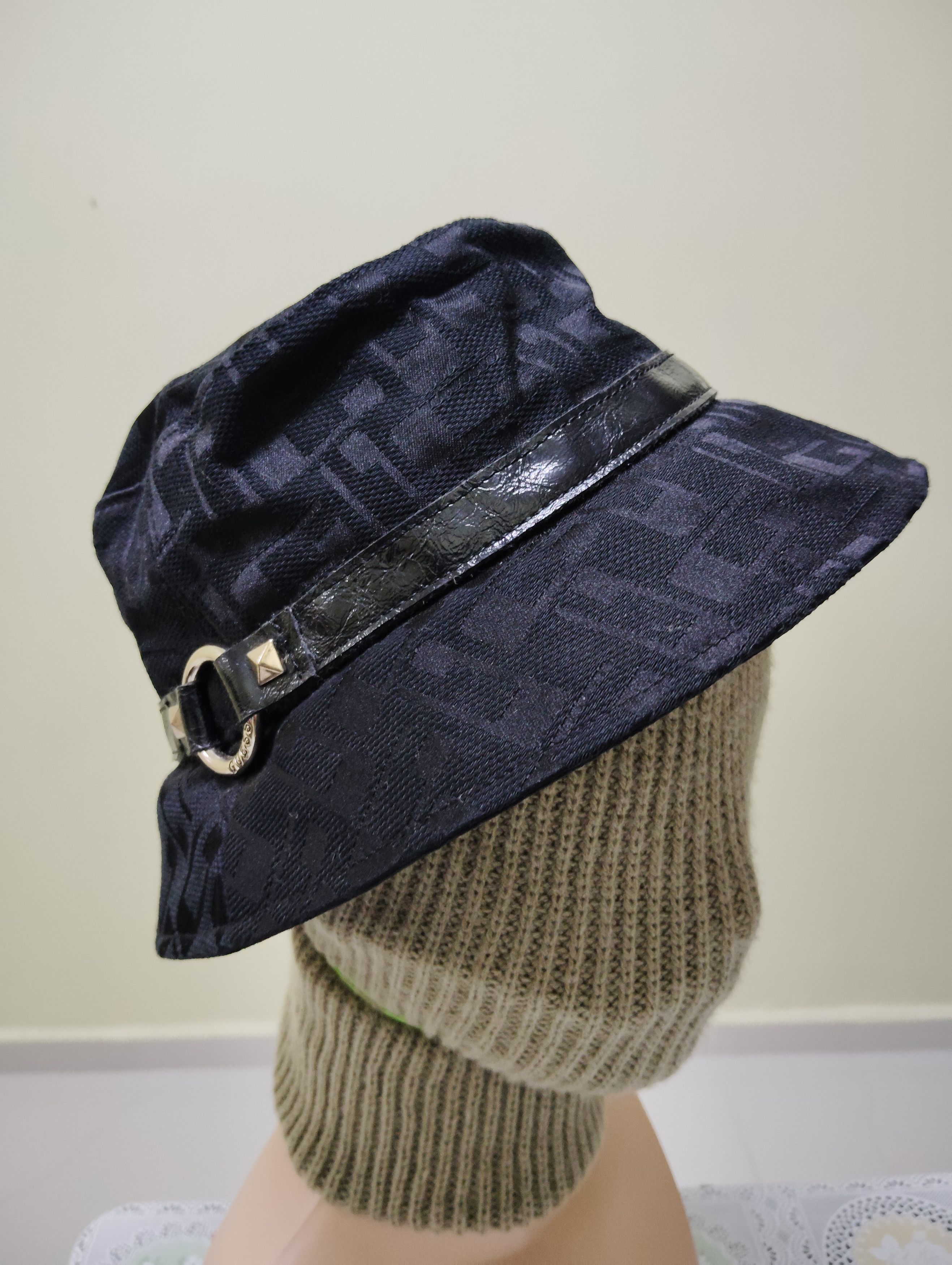 Guess GUESS BUCKET HAT Size ONE SIZE - 1 Thumbnail