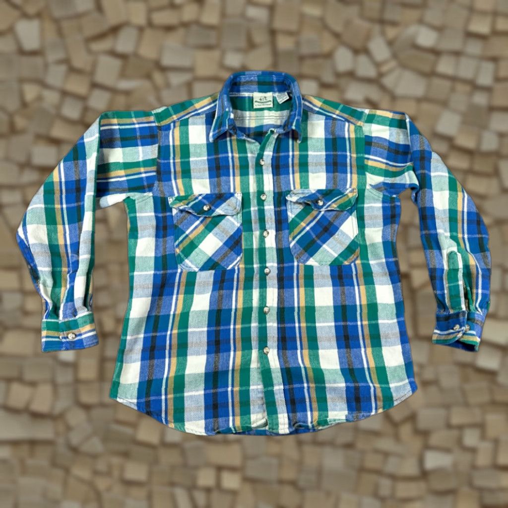 Van Heusen VINTAGE Van Heusen Shirt Adult LARGE Blue Flannel Plaid 90s 417 Sportswear Long Sleeve Button-Up Chest 23 Comfortable Casual Mens Size US L / EU 52-54 / 3 - 1 Thumbnail
