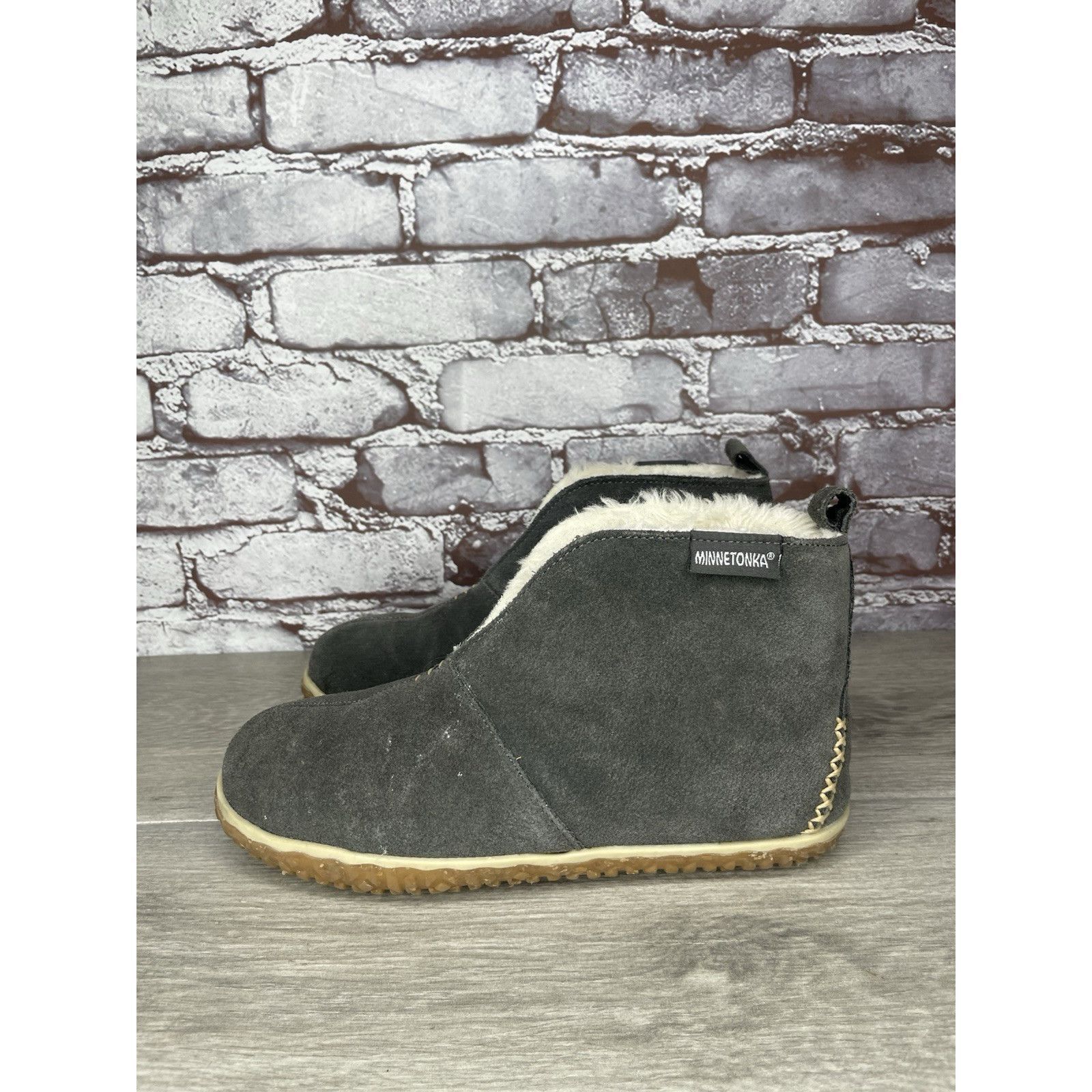 Minnetonka Minnetonka Tucson Gray Suede Southwestern Fur Lined Booties Size US 7 / IT 37 - 1 Thumbnail