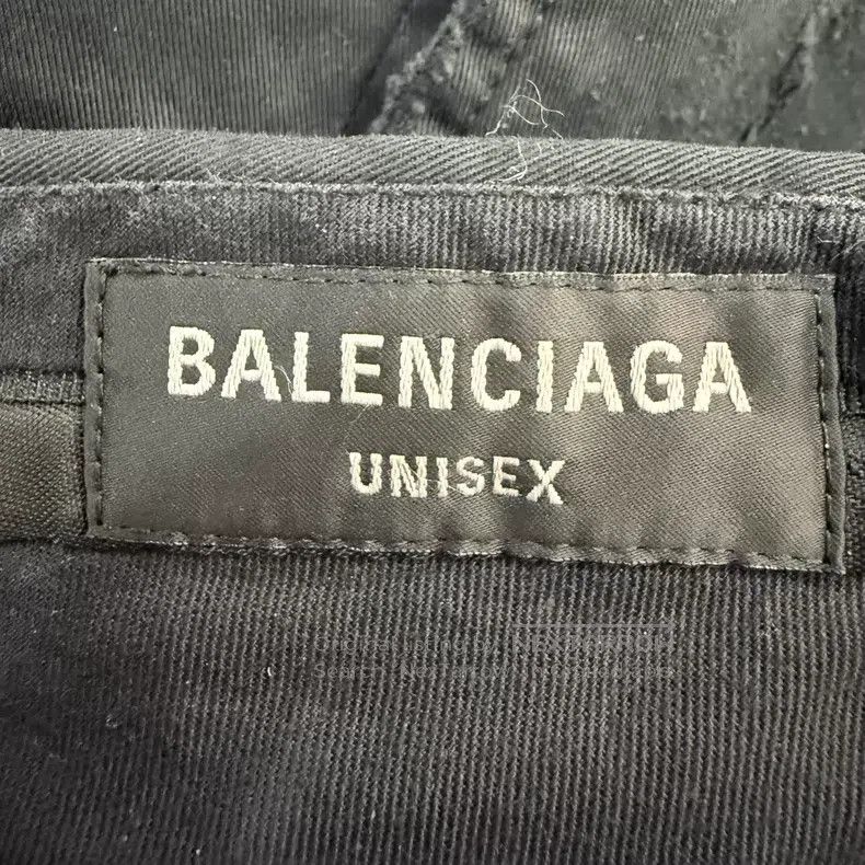 Balenciaga Balenciaga size XXS Chain Spider Tie-Dye Destroyed Work Pa Size US 27 - 8 Thumbnail
