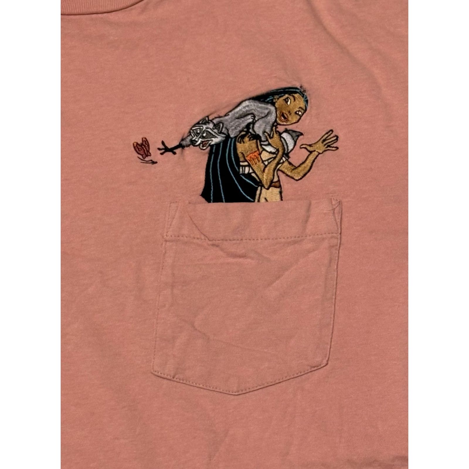 Disney VINTAGE Disney Pocahontas & Meeko Pocket Tee Shirt L Pink 90s Disney Store Pocahontas & Meeko T-Shirt Unisex Adults Pocketed Size US L / EU 52-54 / 3 - 3 Thumbnail
