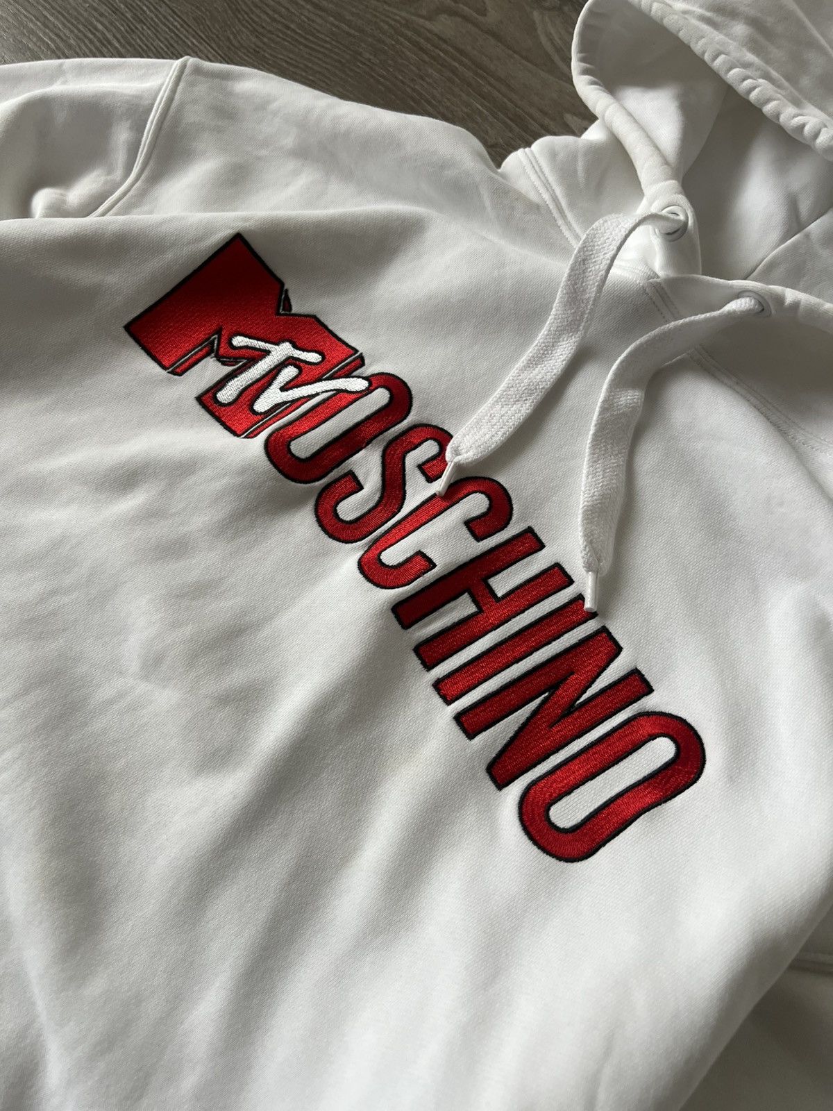 Moschino ‼️Moschino x H&M x Mtv Big Knit Logo White Hoodie‼️ Size US S / EU 44-46 / 1 - 11 Thumbnail