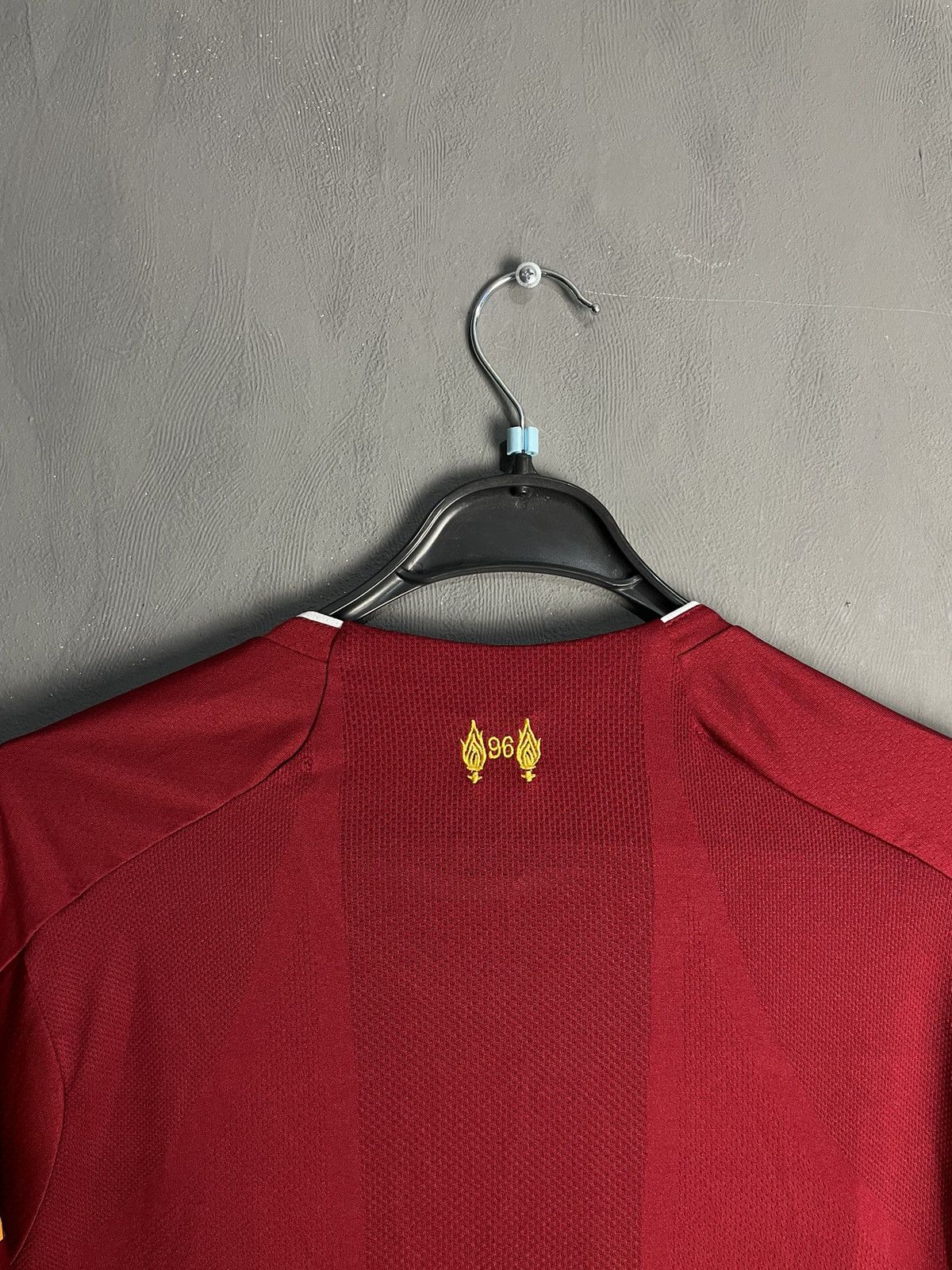 New Balance New Balance Liverpool 2019 2020 Home Shirt Soccer Jersey Size US S / EU 44-46 / 1 - 6 Thumbnail