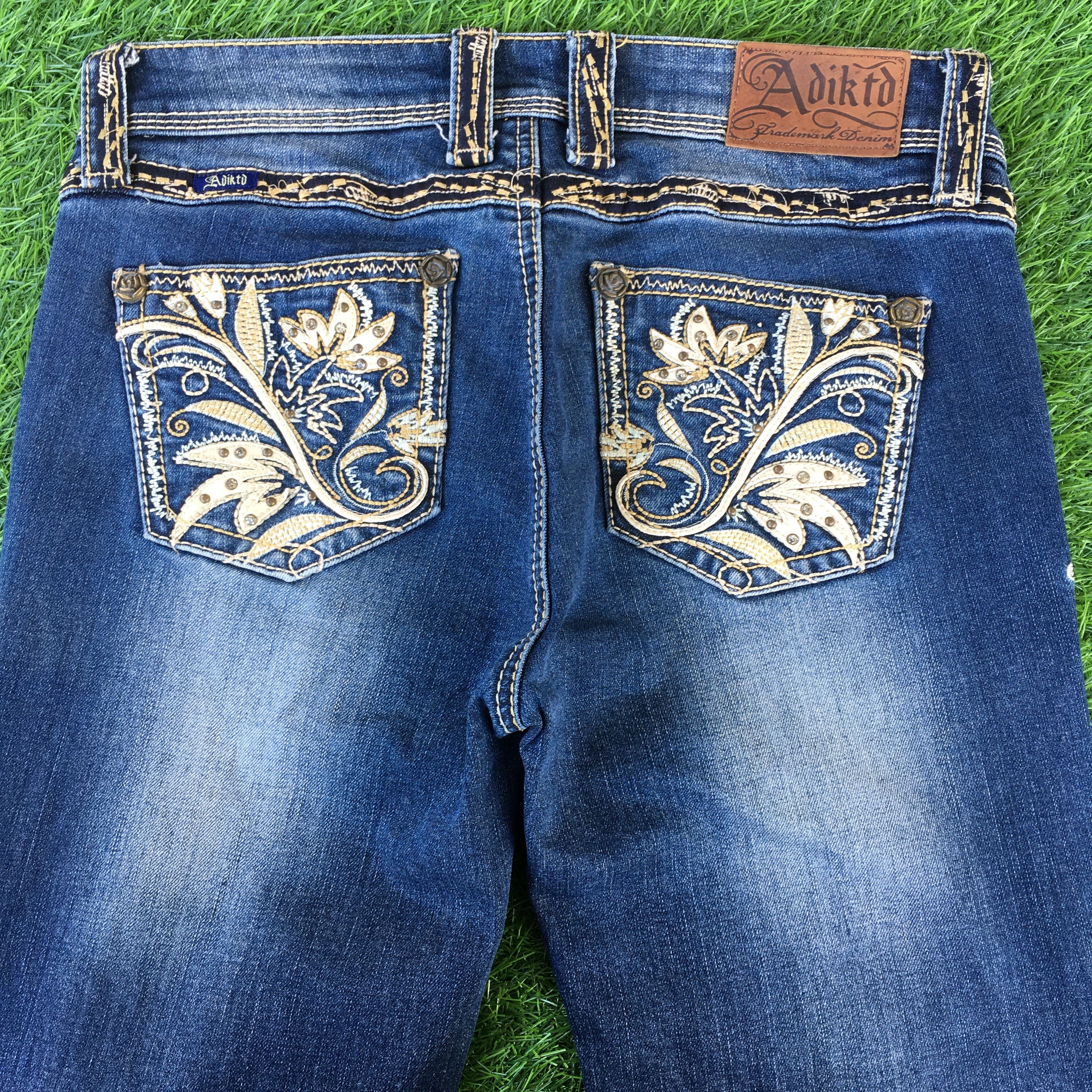 Japanese Brand Y2K medium blue wash 2000’s slim bootcut D-1056 Size 29" - 4 Thumbnail