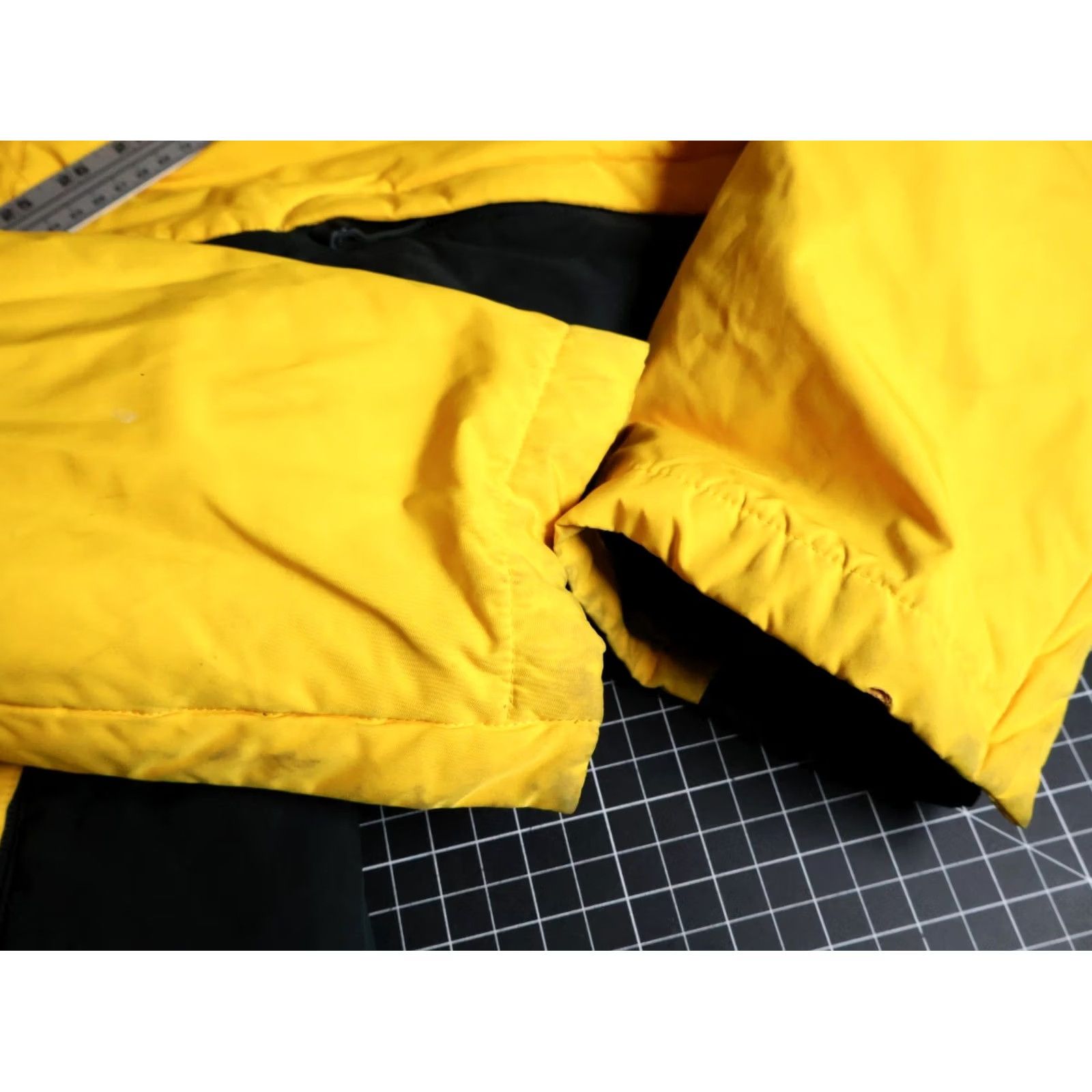 Polo Ralph Lauren Polo Ralph Lauren Parka Jacket Men L Yellow Black Full Zip Insulated (No Hood) Pattern: Solid 90s Style Vintage: No Size US L / EU 52-54 / 3 - 4 Thumbnail