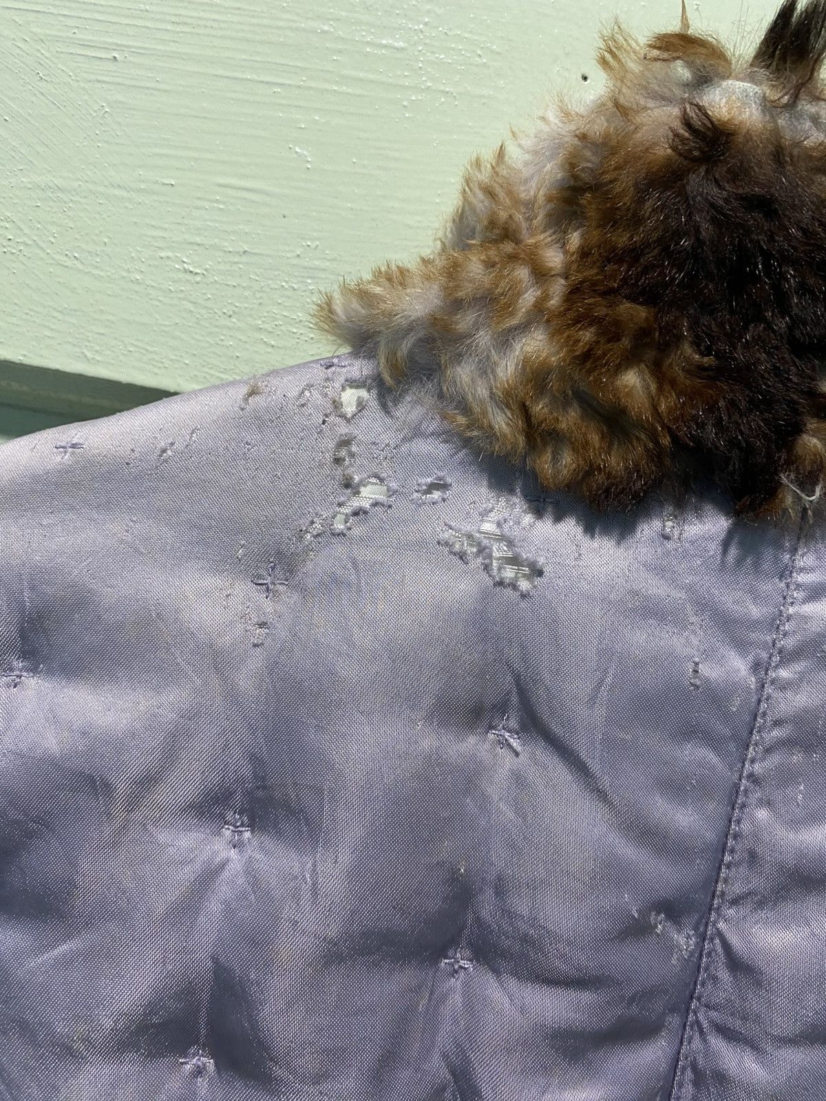 Versace Vtg Gianni Versace Quilted Jacket With Fur Collar Distressed Size L / US 10 / IT 46 - 6 Thumbnail