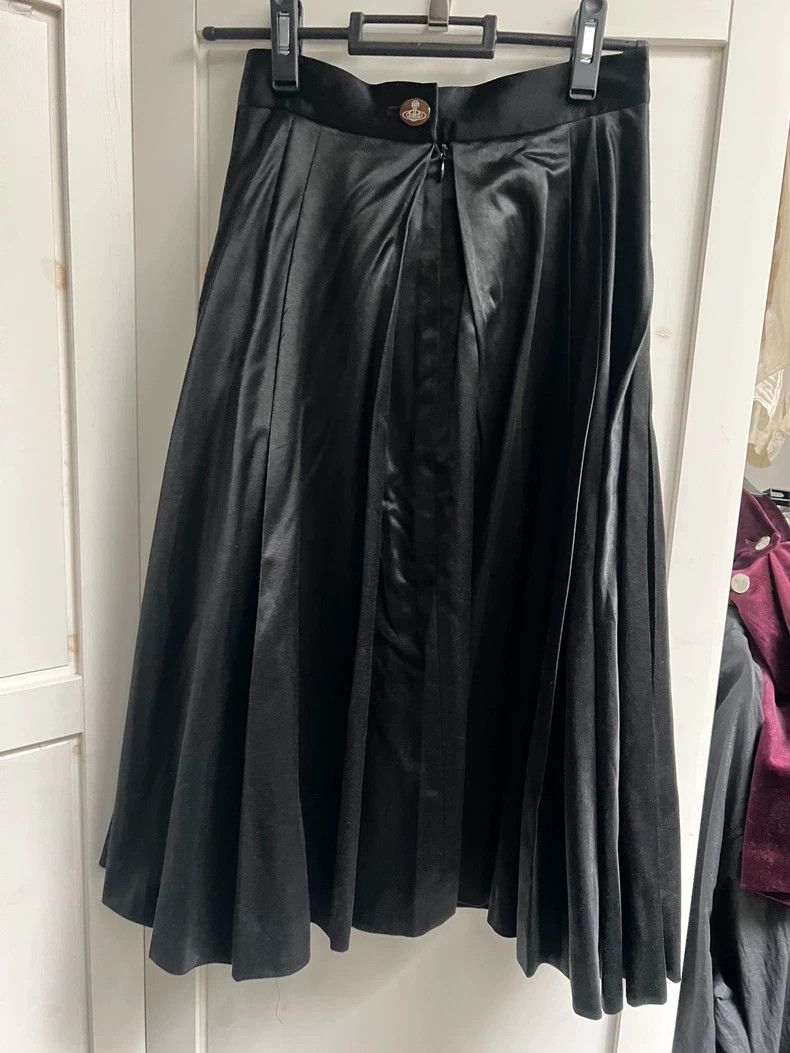Vivienne Westwood Vivienne Westwood size2 A thick silk cotton skirt Size 28" / US 6 / IT 42 - 2 Thumbnail