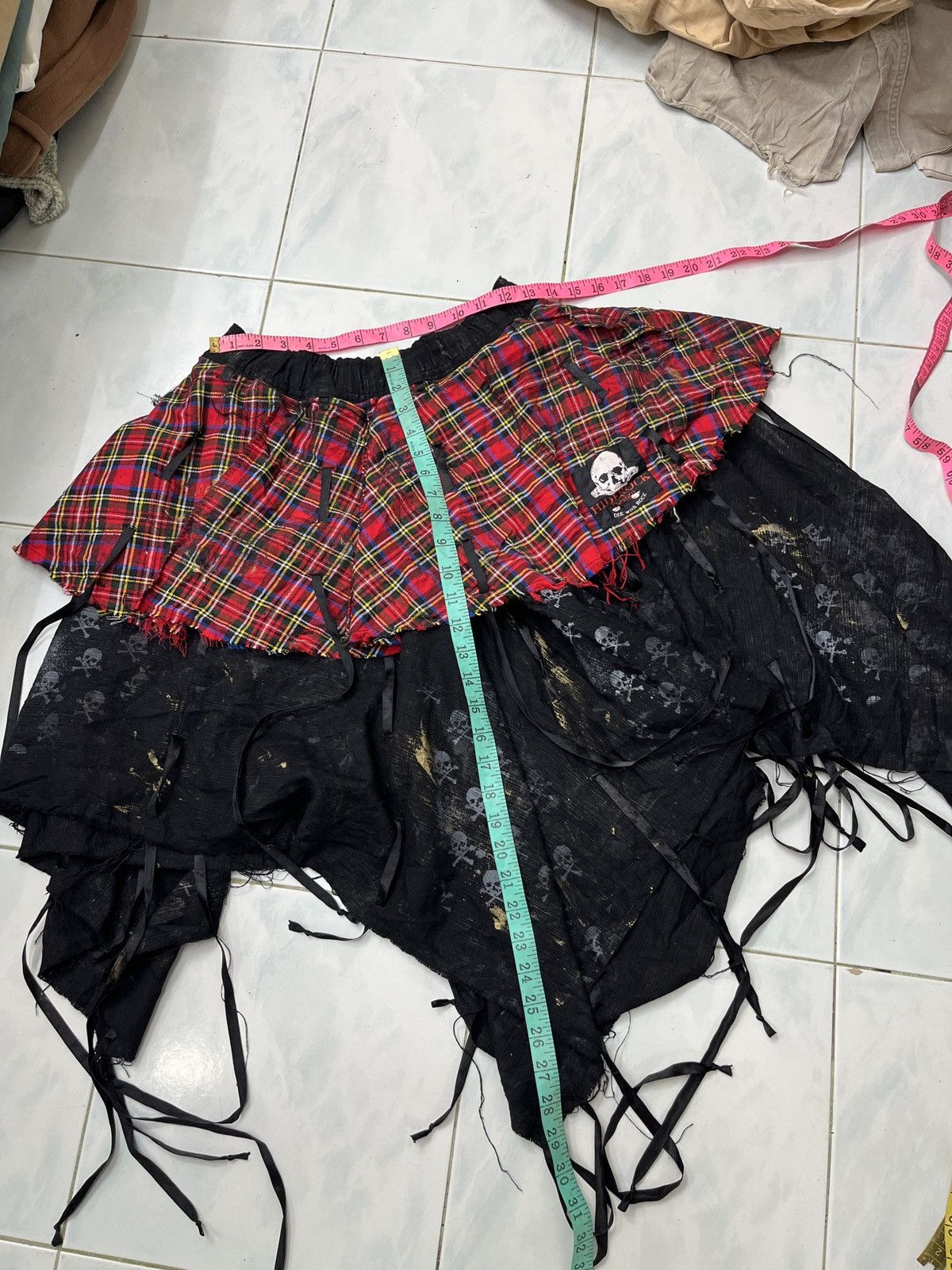 Beauty Beast × Japanese Brand × Seditionaries 🔥🔥🔥ARCHIVE HIDE ROCK TARTAN PUNK SKIRTS Size 32" / US 10 / IT 46 - 11 Thumbnail