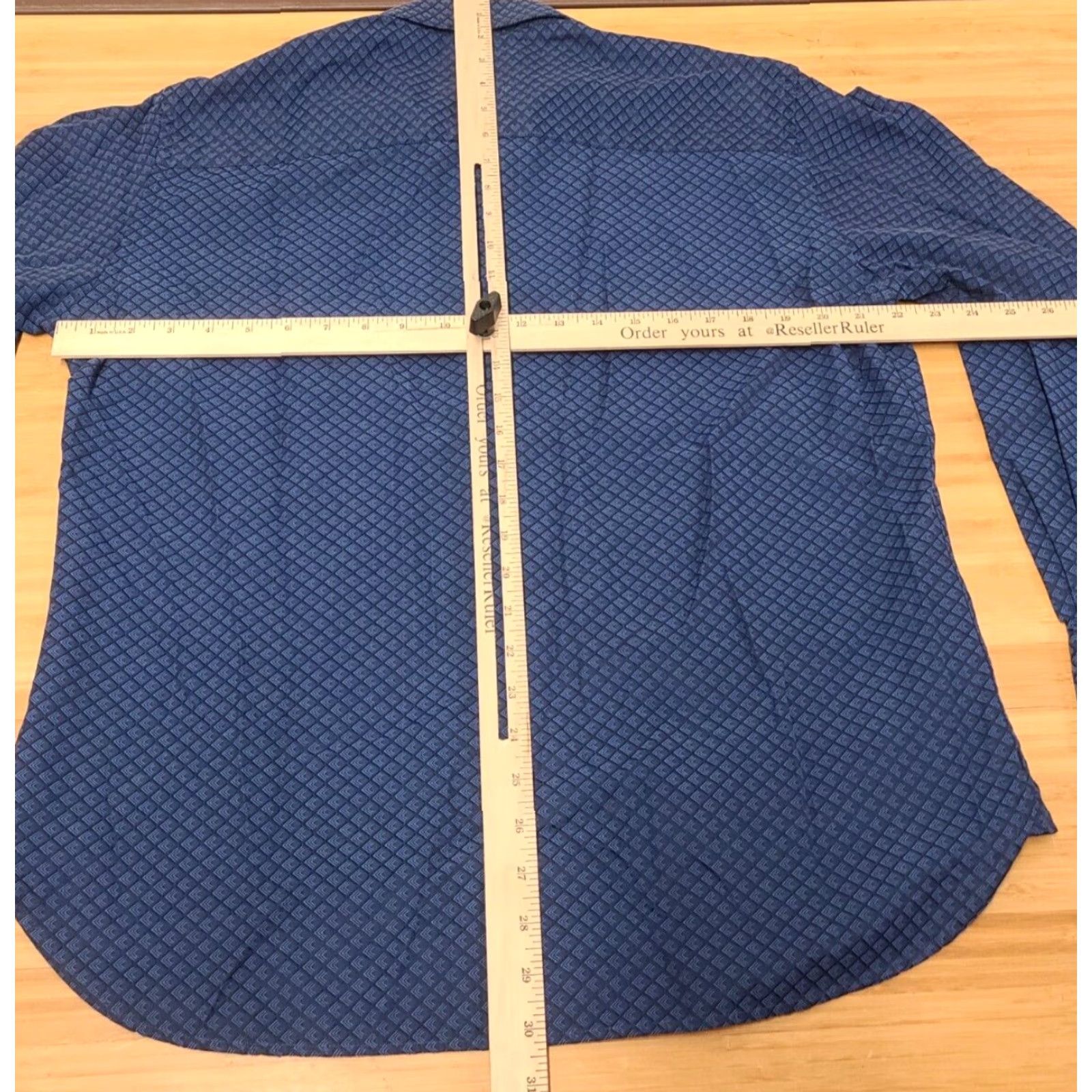 Luchiano Visconti **Men's Large Blue Collared Geometric Pattern Button-Up Shirt** User: Men's Large Blue Geometric Pattern Button-Up Shirt Size US L / EU 52-54 / 3 - 6 Thumbnail