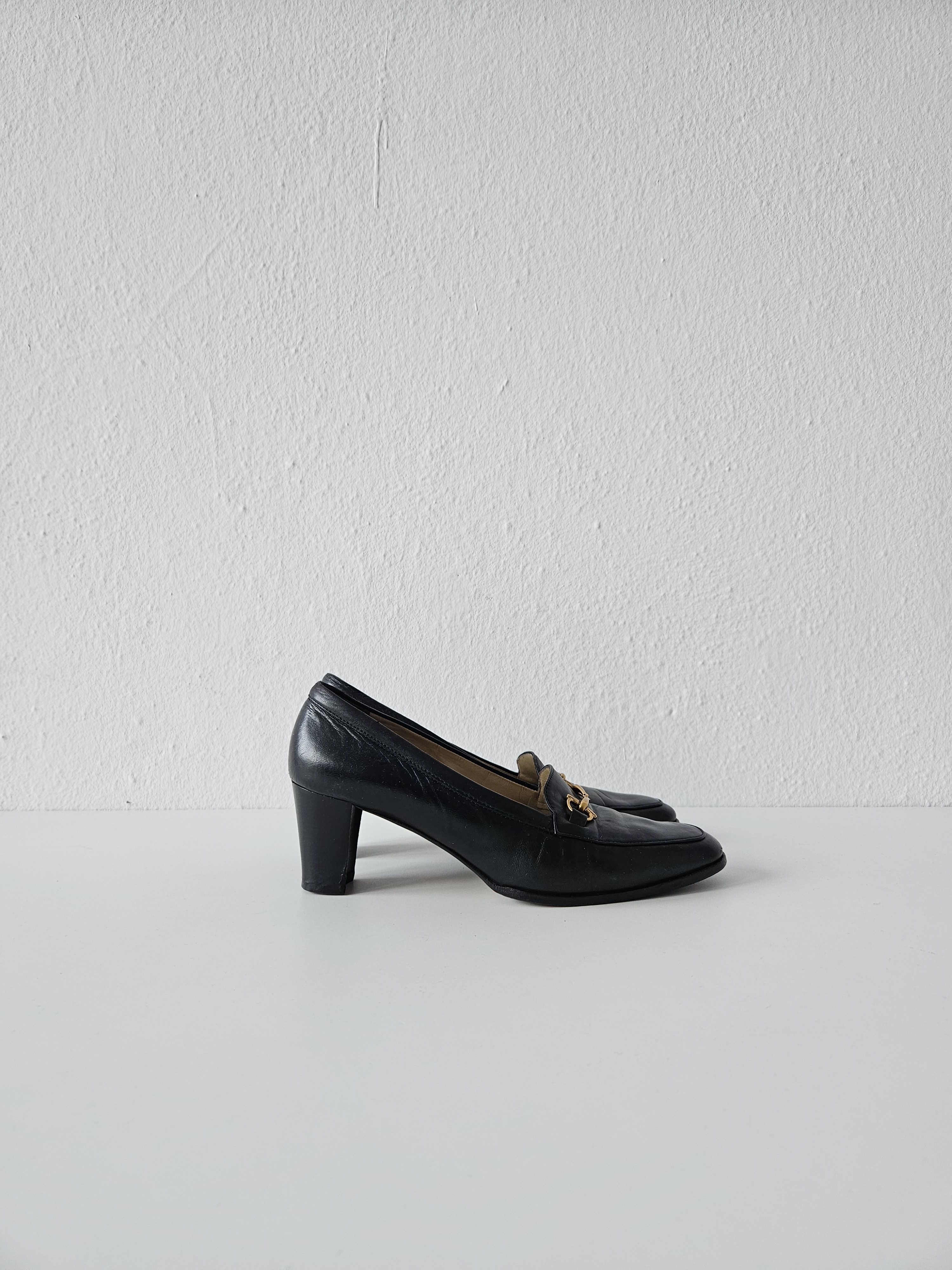 Gucci Vintage Gucci almond toe horsebit leather heels Size US 8.5 / IT 38.5 - 5 Thumbnail