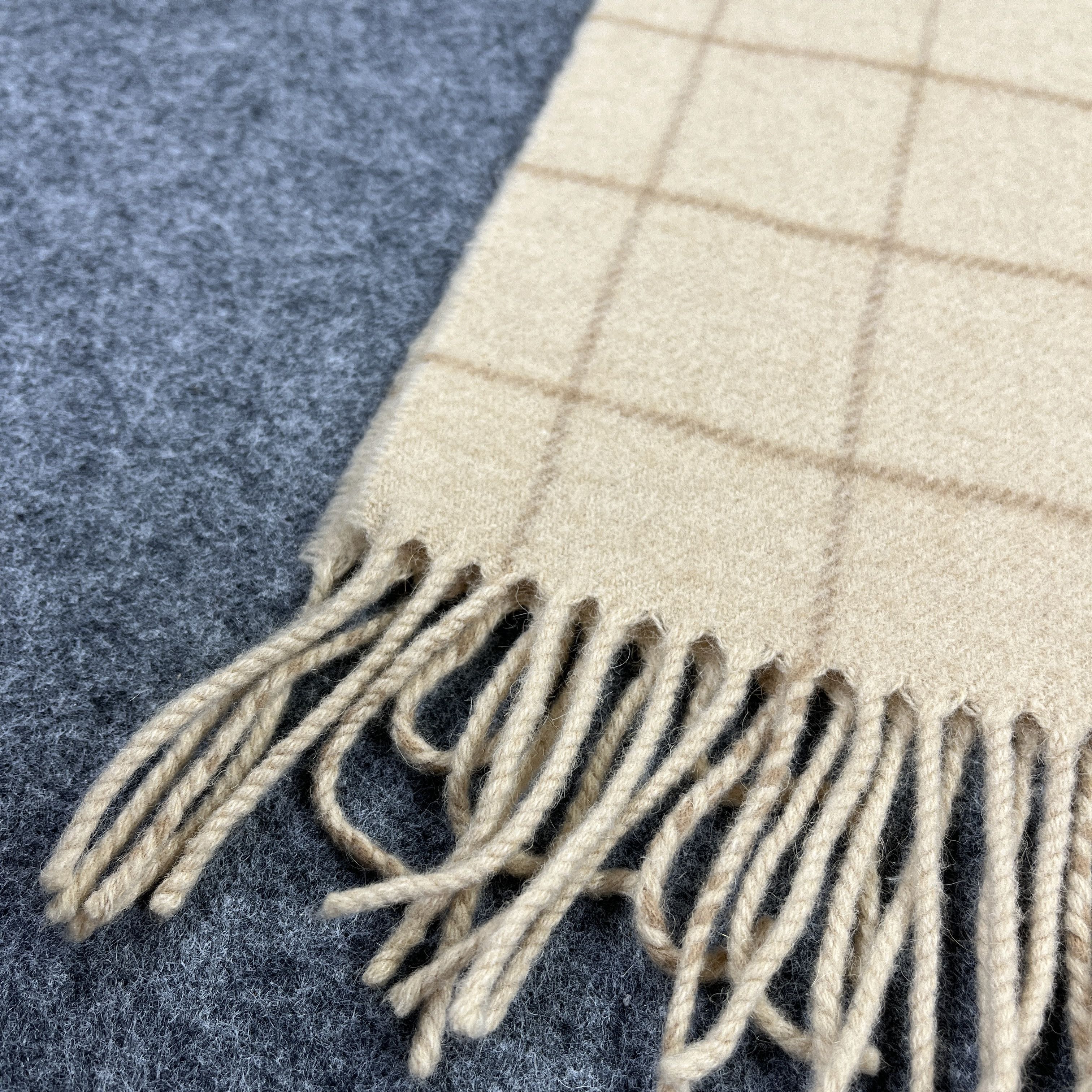Johnstons Of Elgin Johnstons Of Elgin Scarf / Muffler / Neckwear T932 Size ONE SIZE - 6 Thumbnail