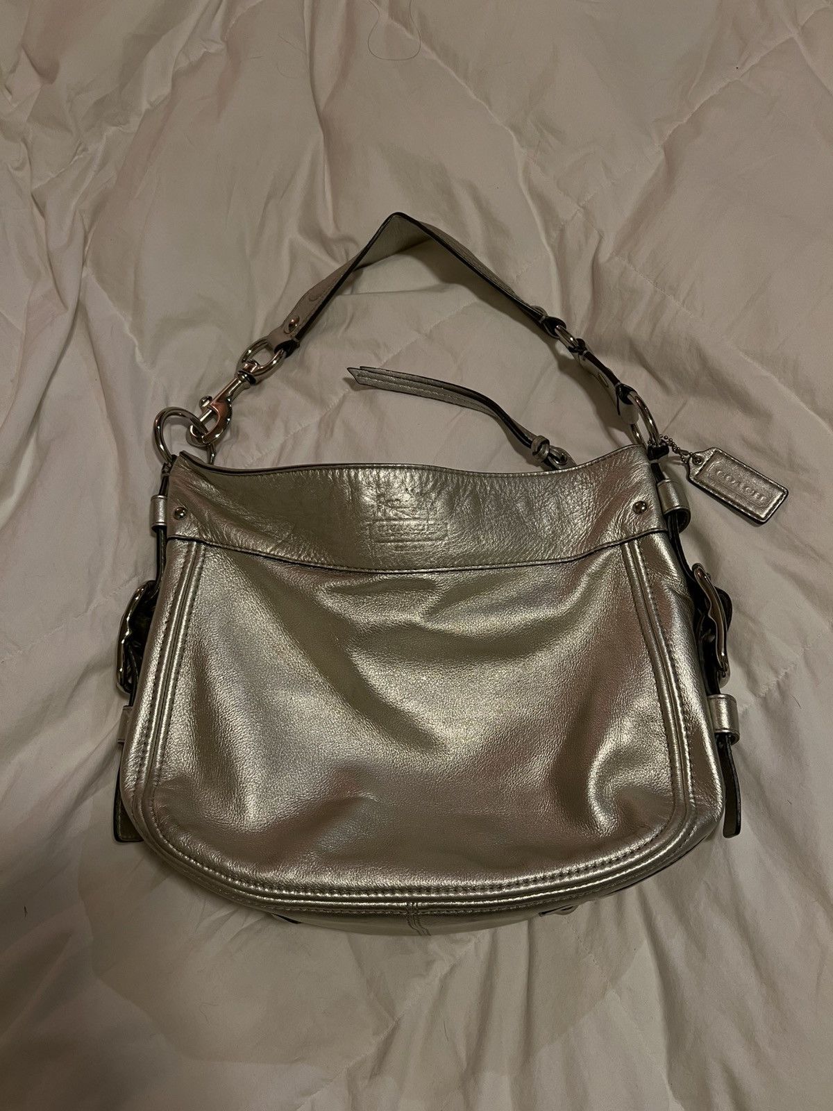 Coach × Vintage silver chrome slouchy coach shoulder bag Size ONE SIZE - 2 Thumbnail