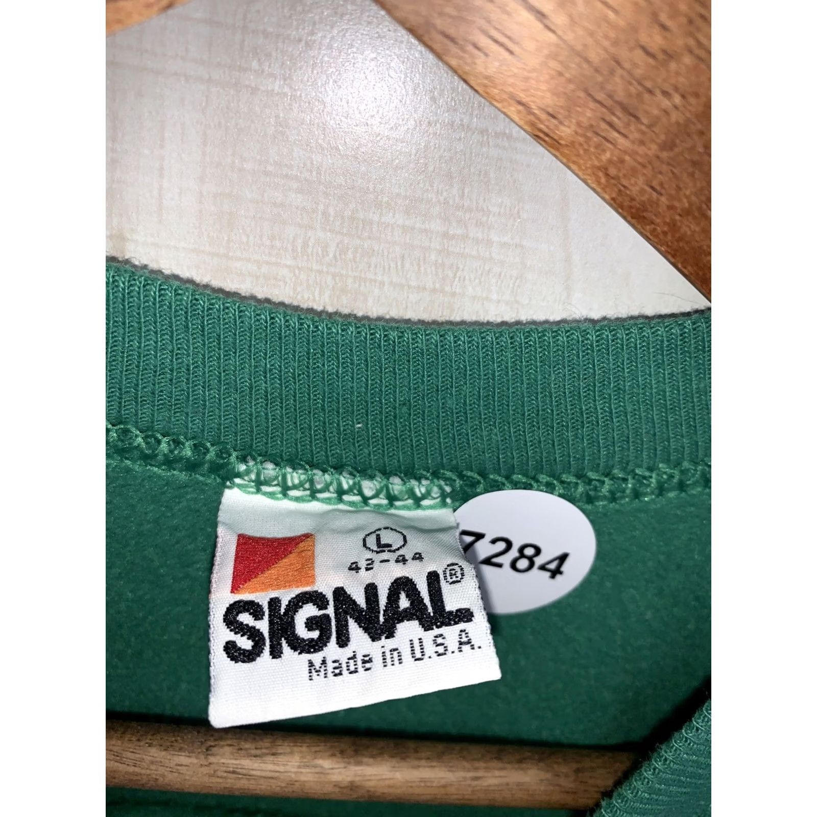 Vintage VINTAGE Signal USA Merry ChrisMouse Sweatshirt Womens L Green 1987 1980s Christmas Graphic Cotton Blend Size L / US 10 / IT 46 - 4 Thumbnail